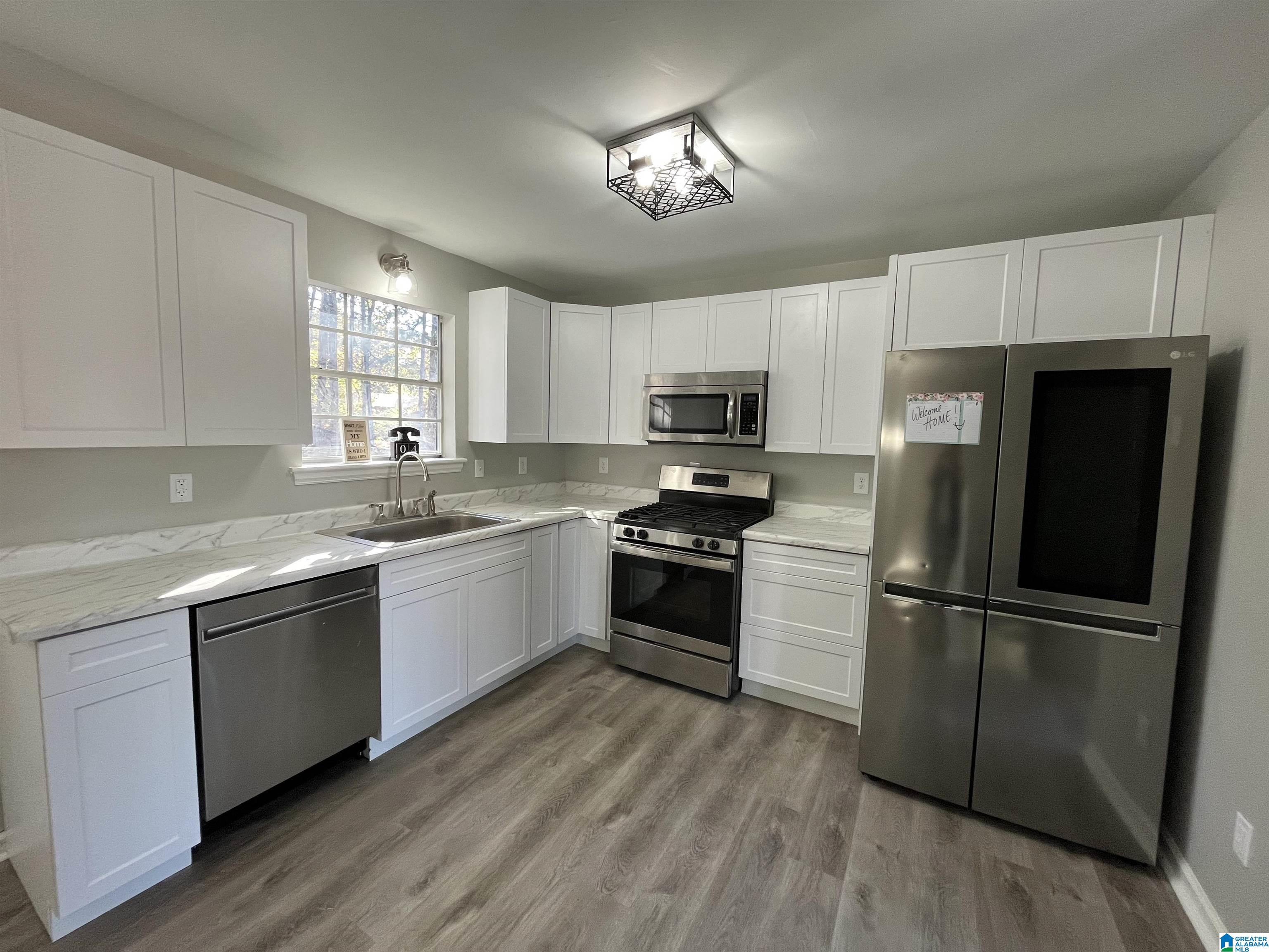 1829 PEBBLE LAKE DRIVE