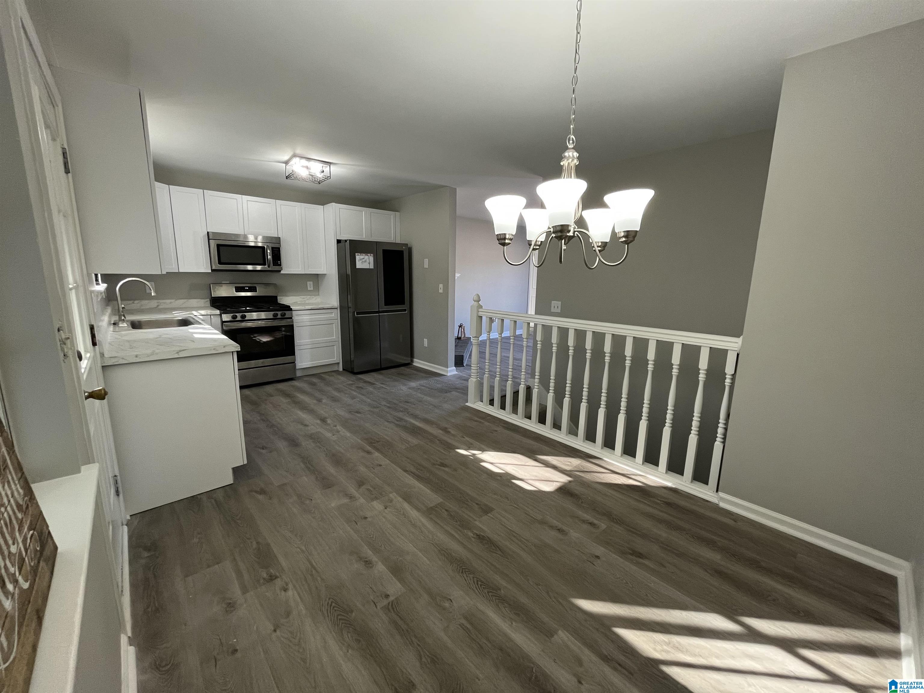 1829 PEBBLE LAKE DRIVE