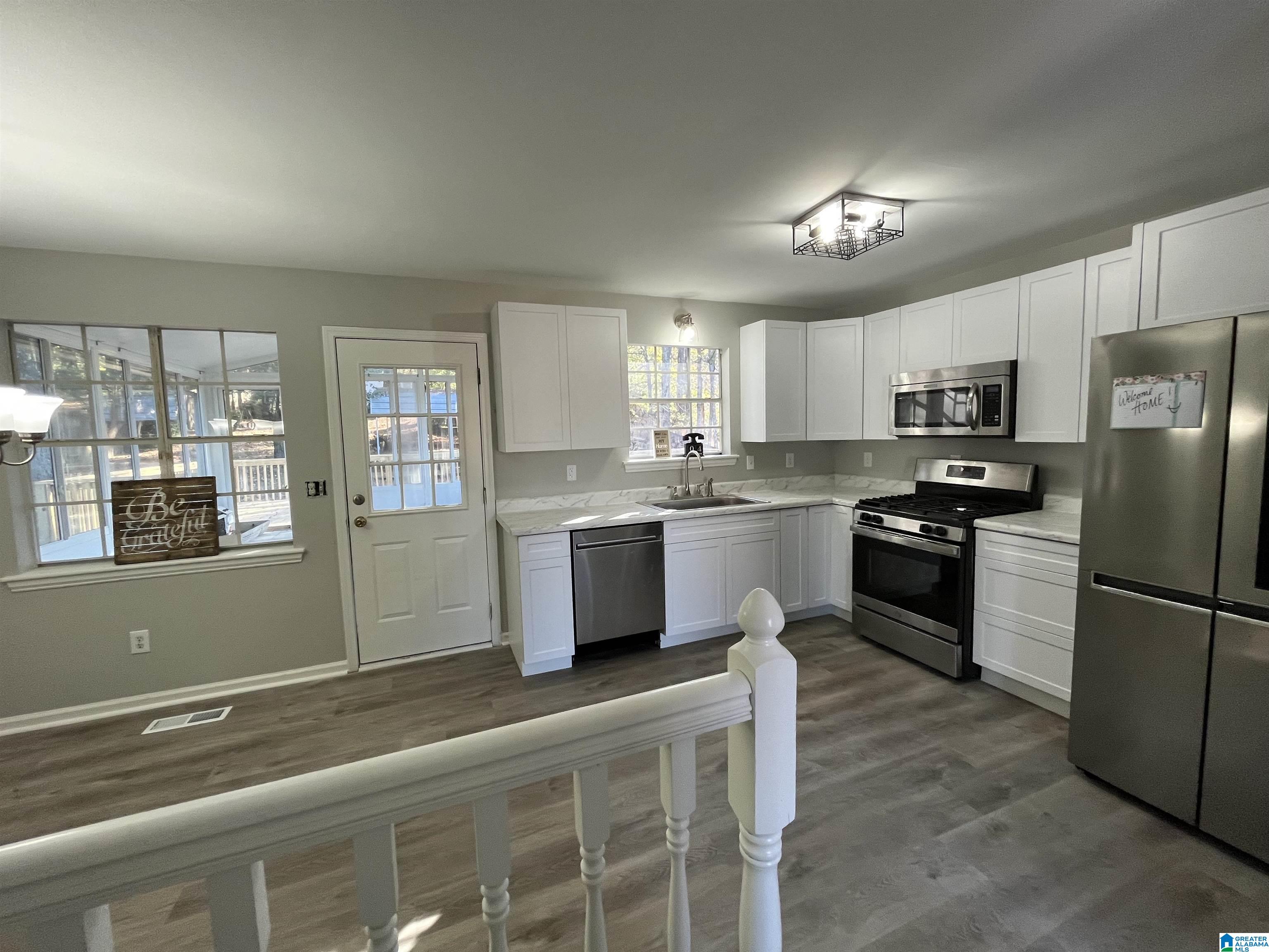 1829 PEBBLE LAKE DRIVE