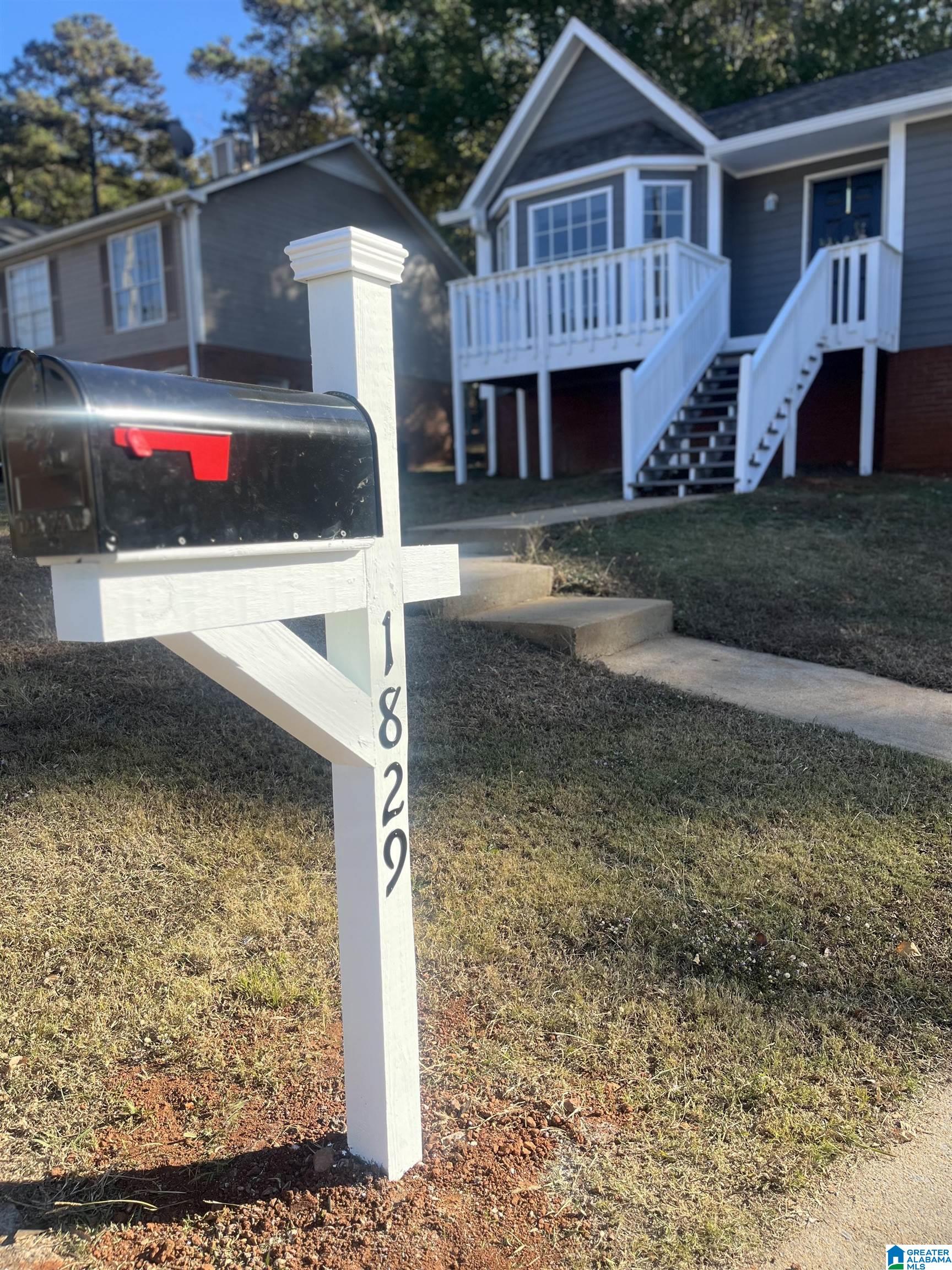 1829 PEBBLE LAKE DRIVE