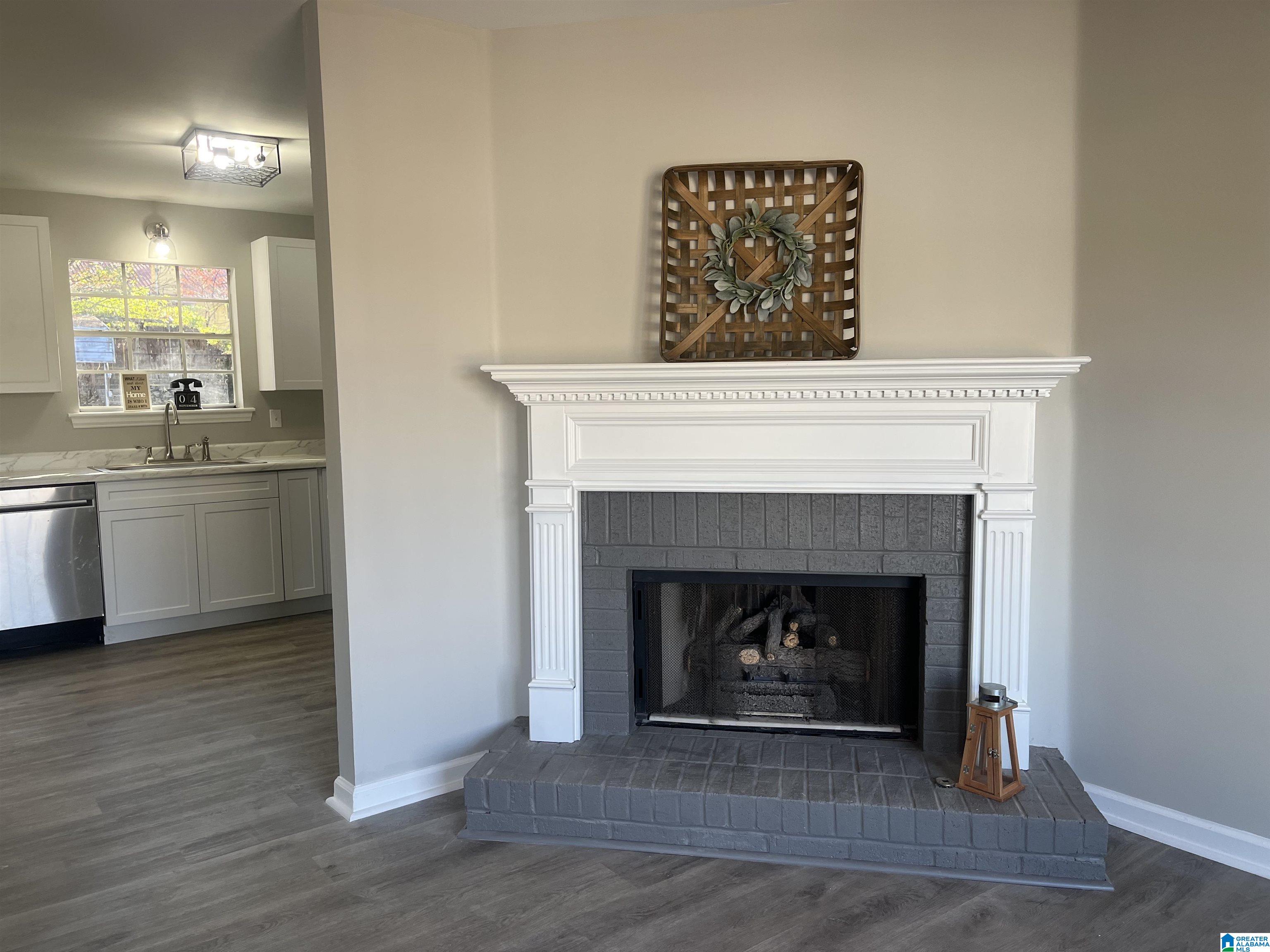 1829 PEBBLE LAKE DRIVE