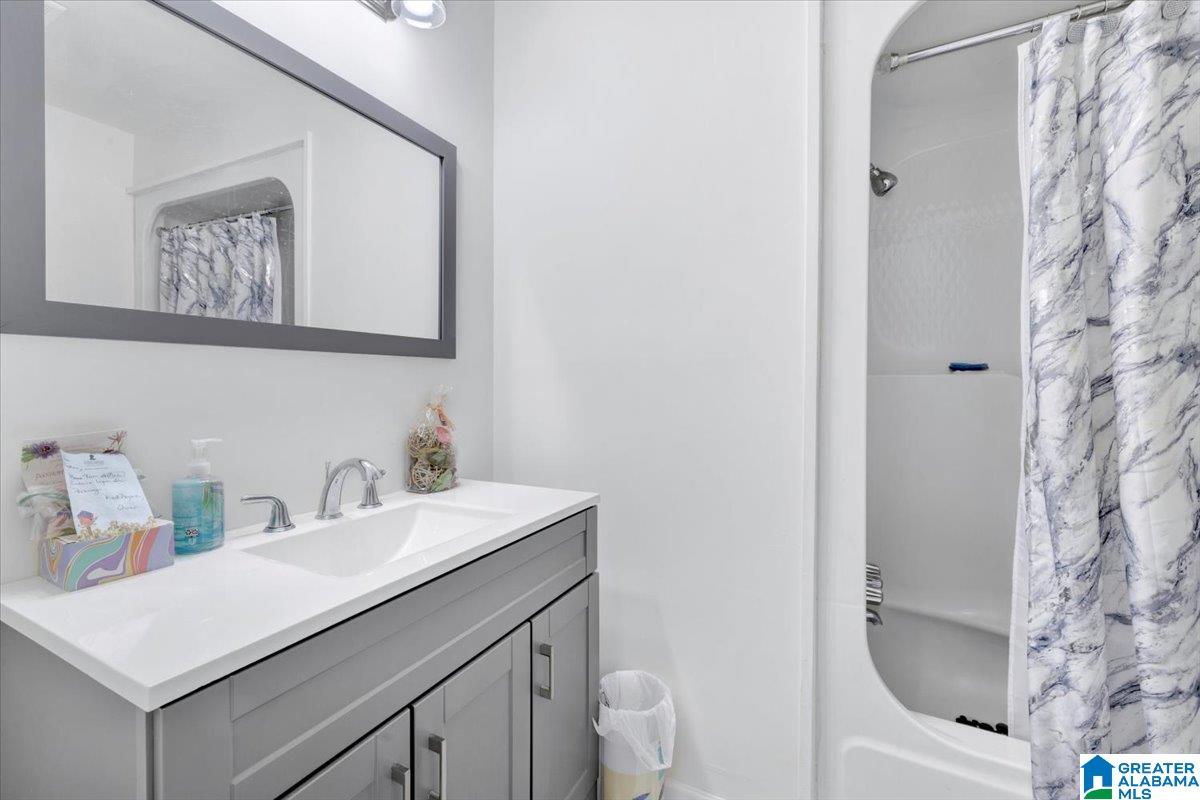 3119 SLEEPY HOLLOW DRIVE