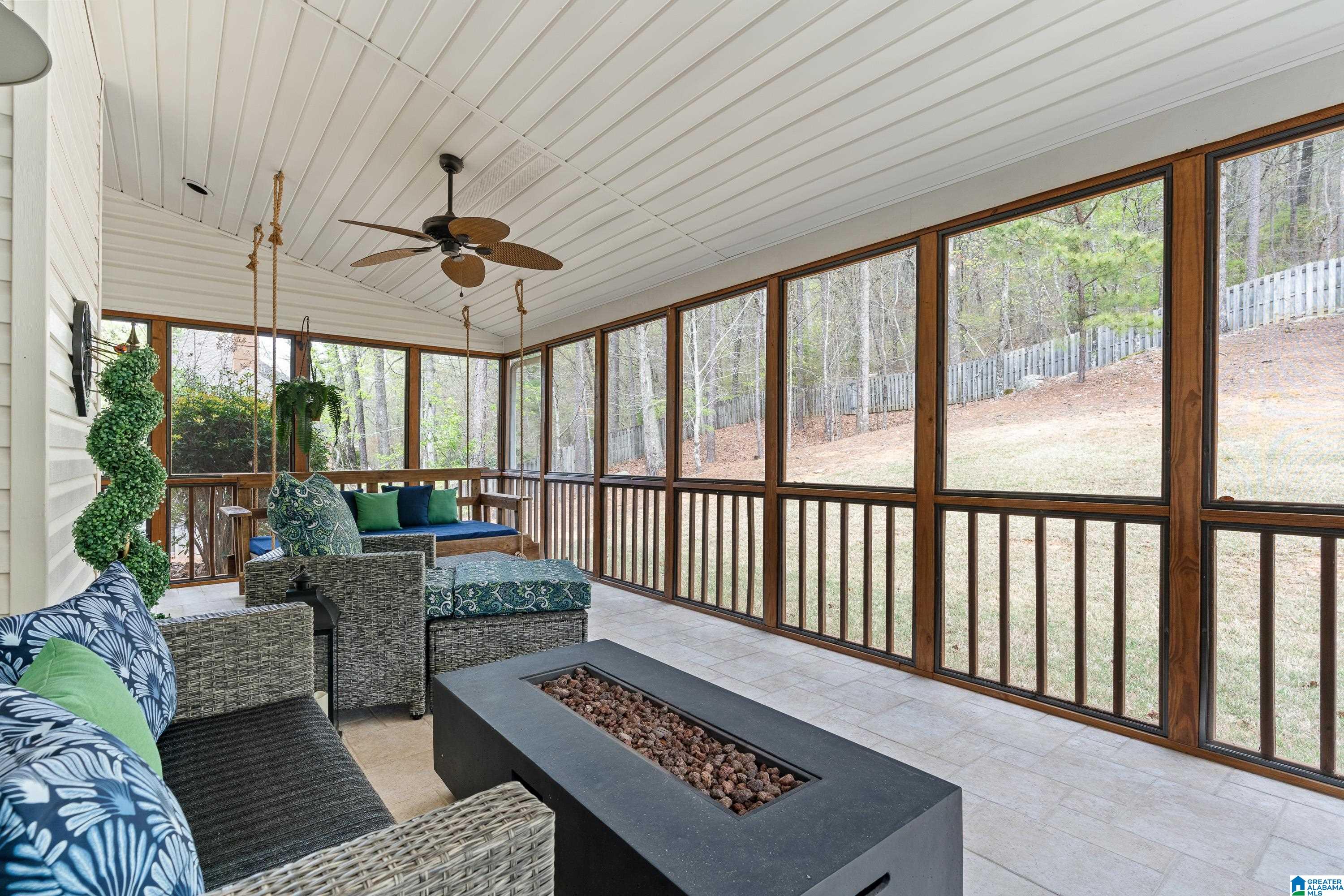 371 GREYSTONE GLEN CIRCLE