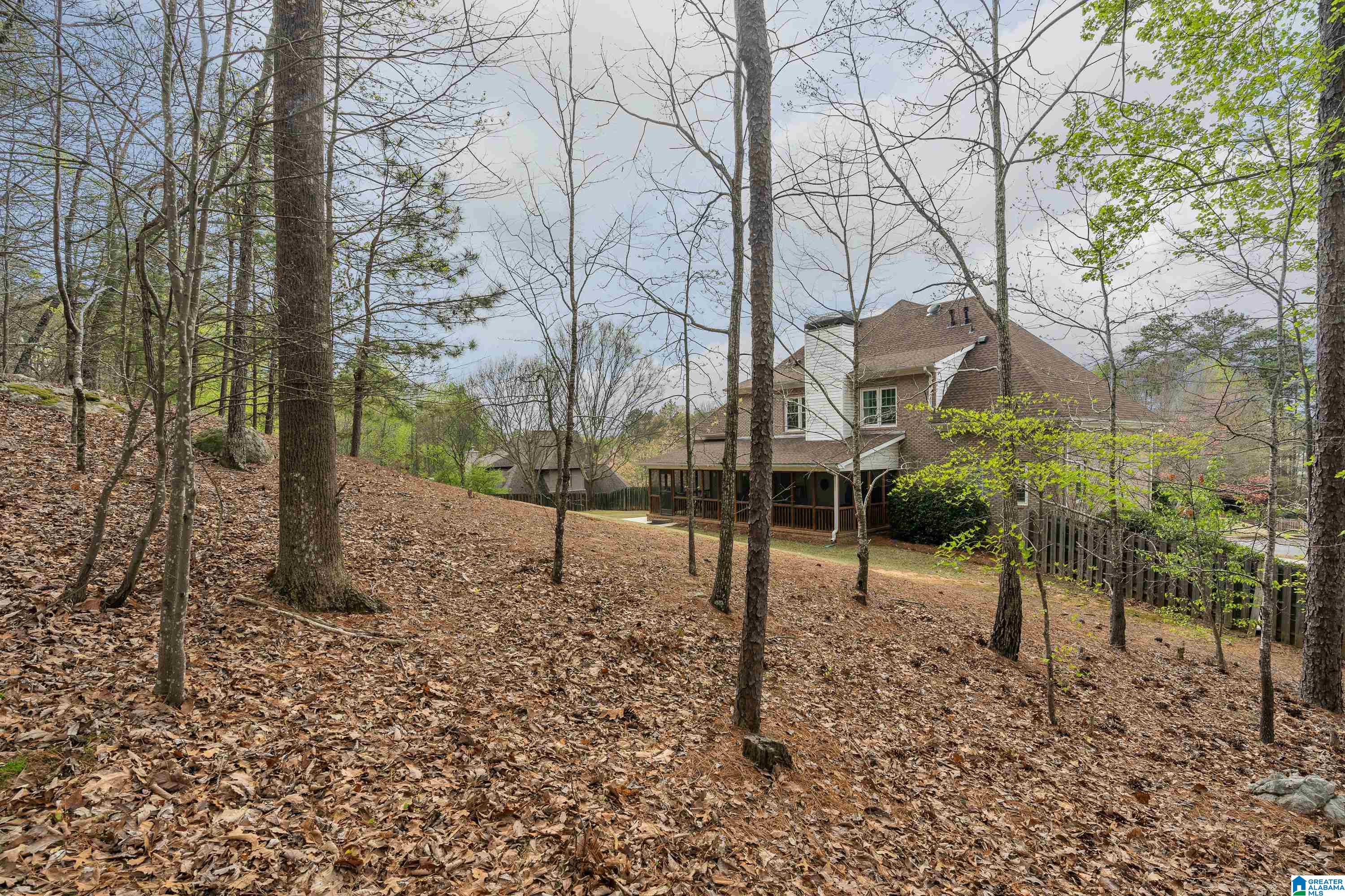 371 GREYSTONE GLEN CIRCLE