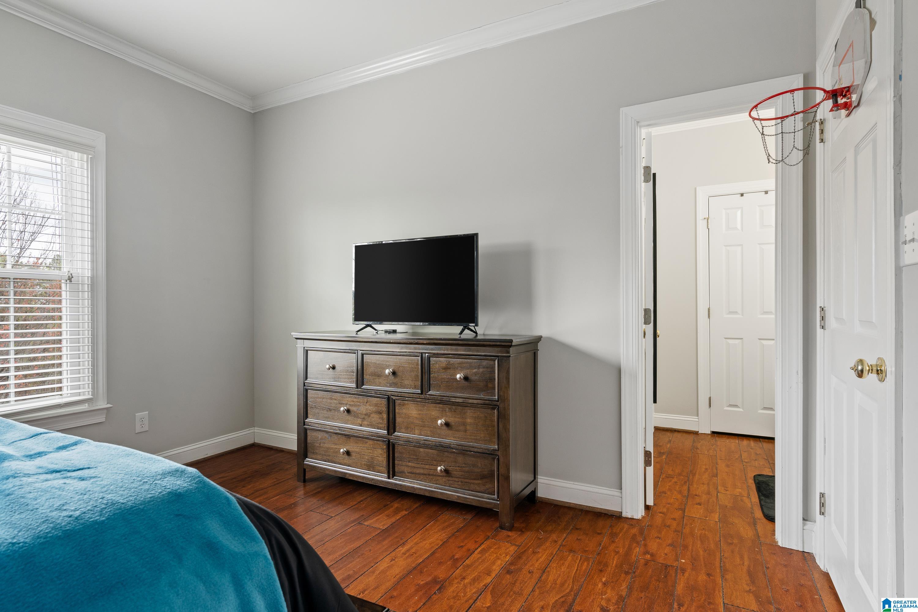 371 GREYSTONE GLEN CIRCLE