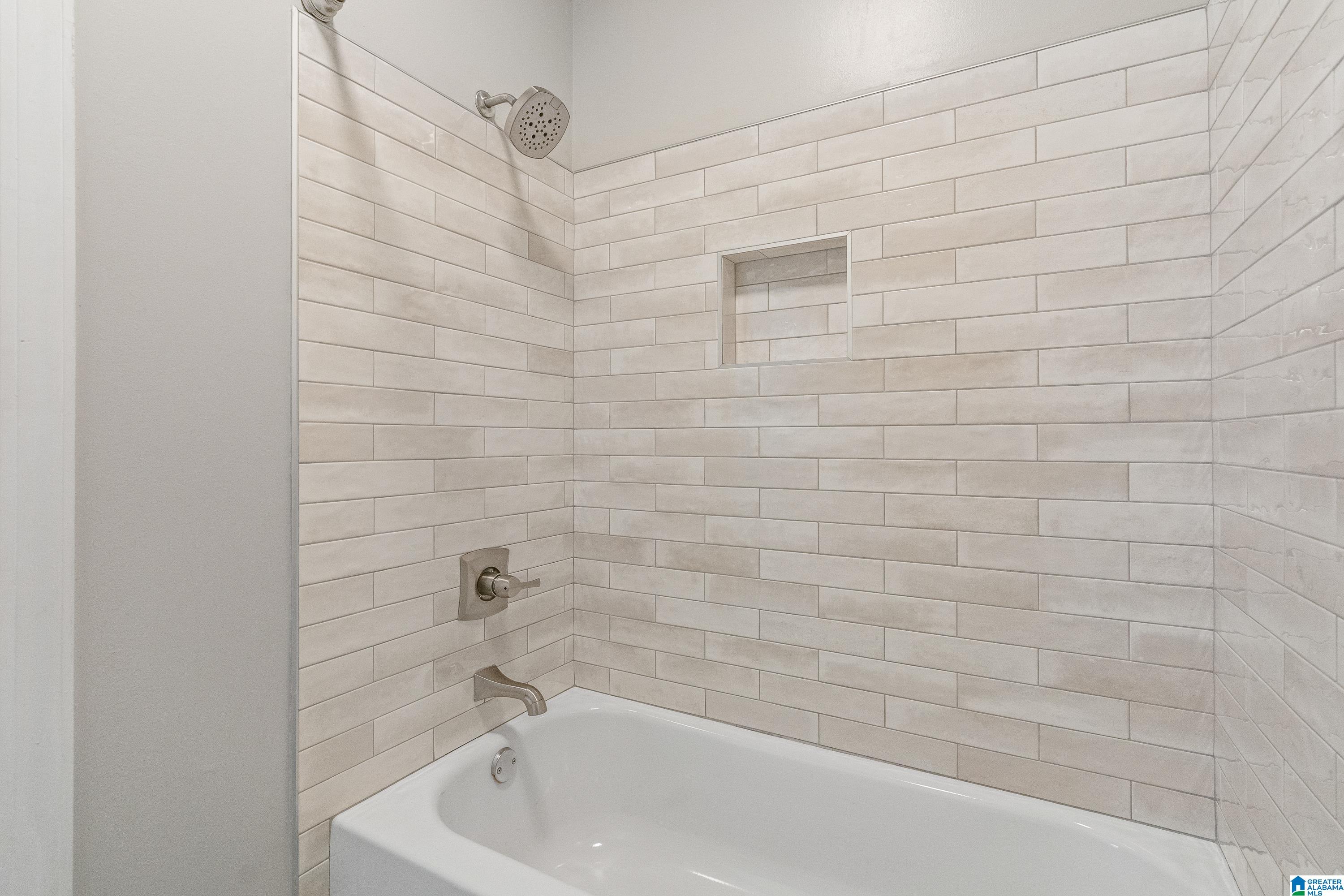 371 GREYSTONE GLEN CIRCLE