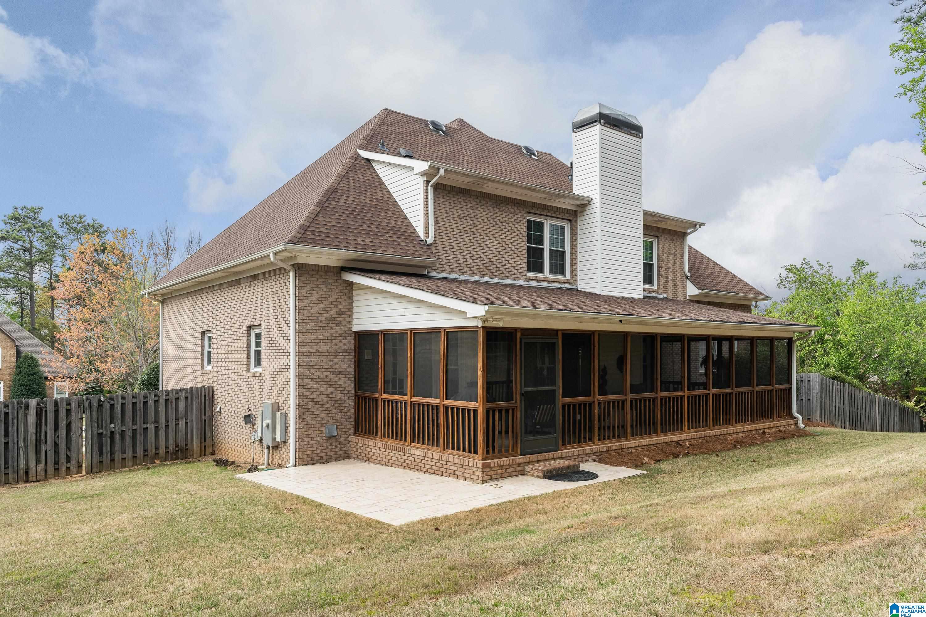 371 GREYSTONE GLEN CIRCLE