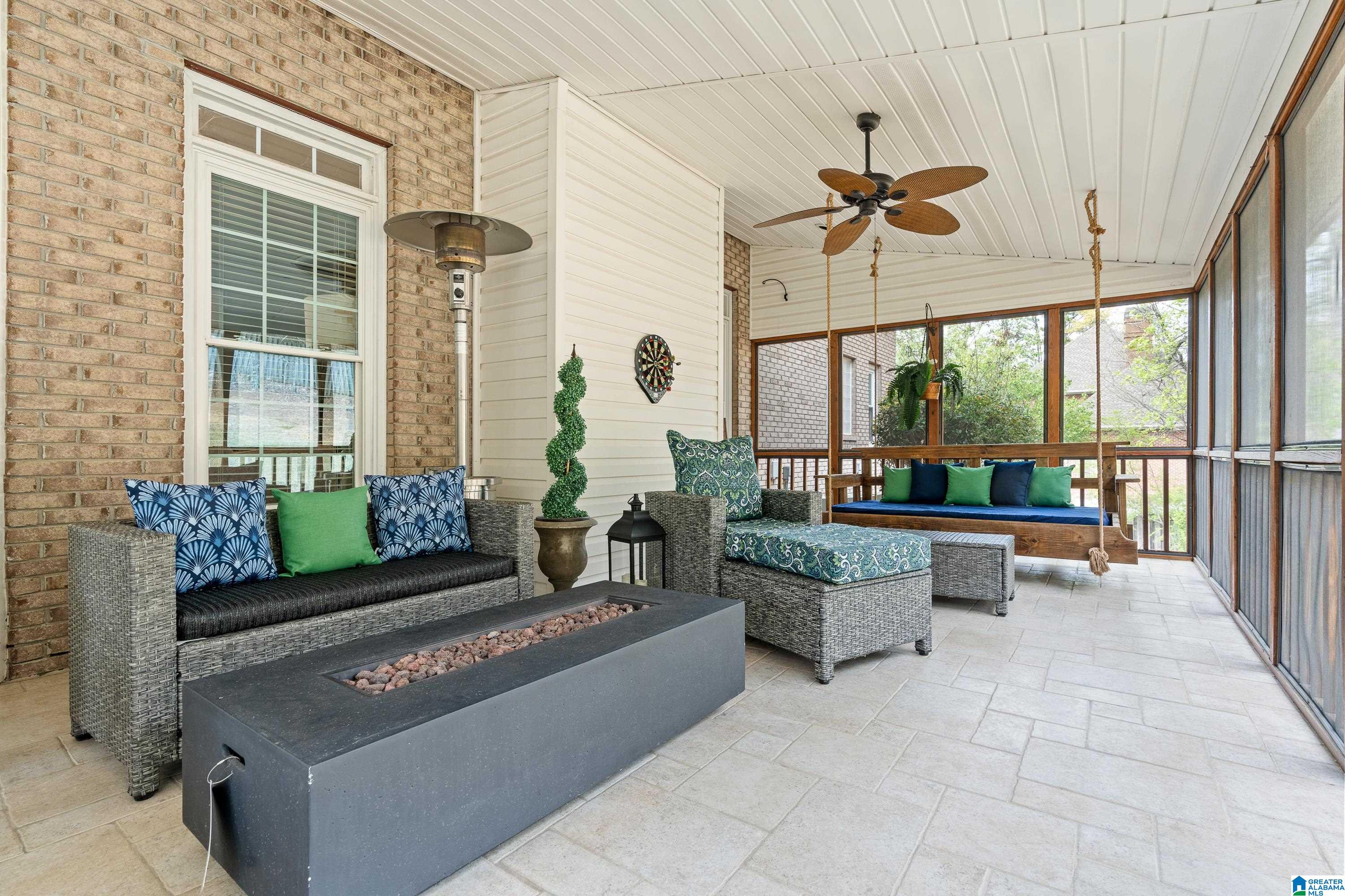 371 GREYSTONE GLEN CIRCLE