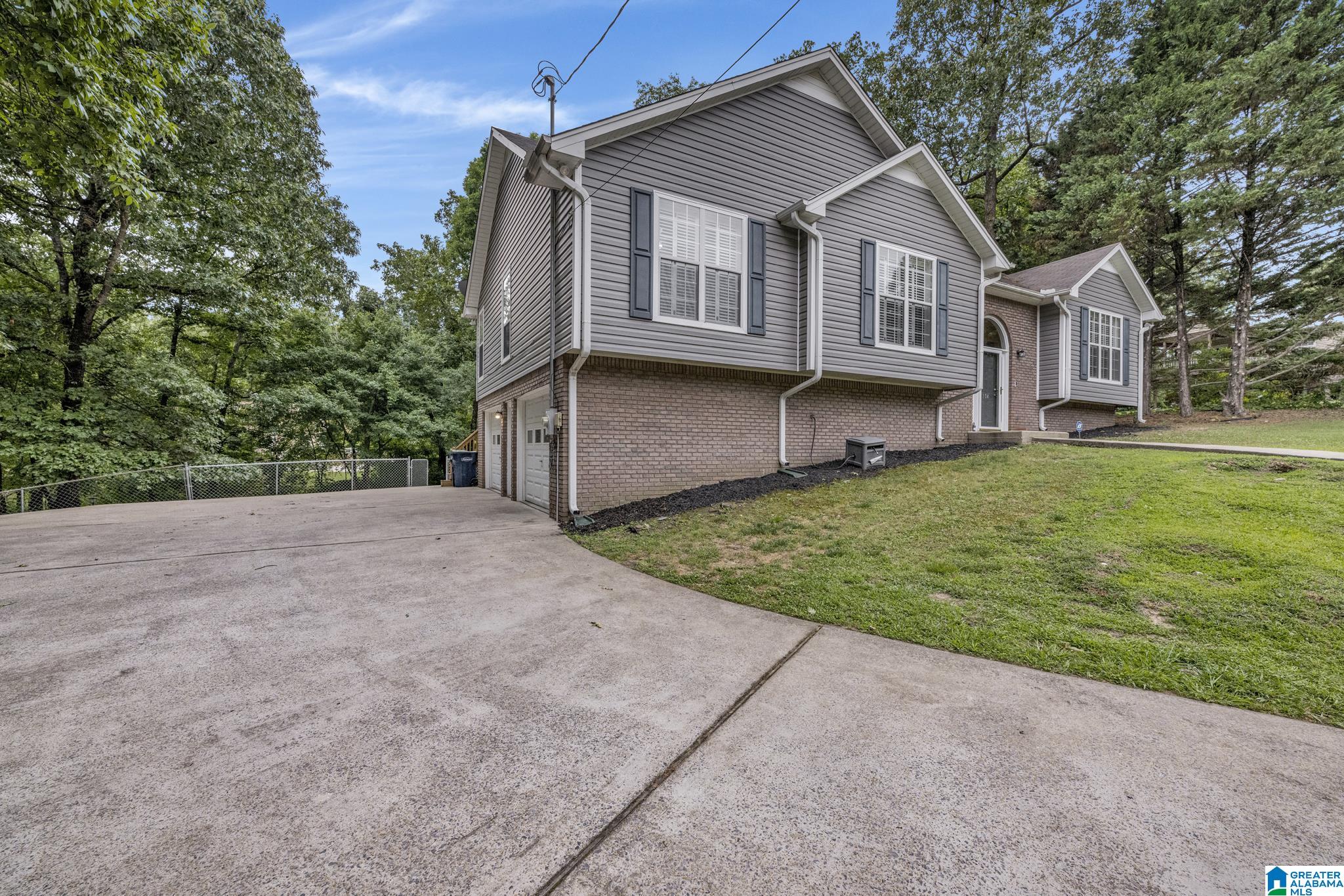 104 FOREST HILLS TERRACE