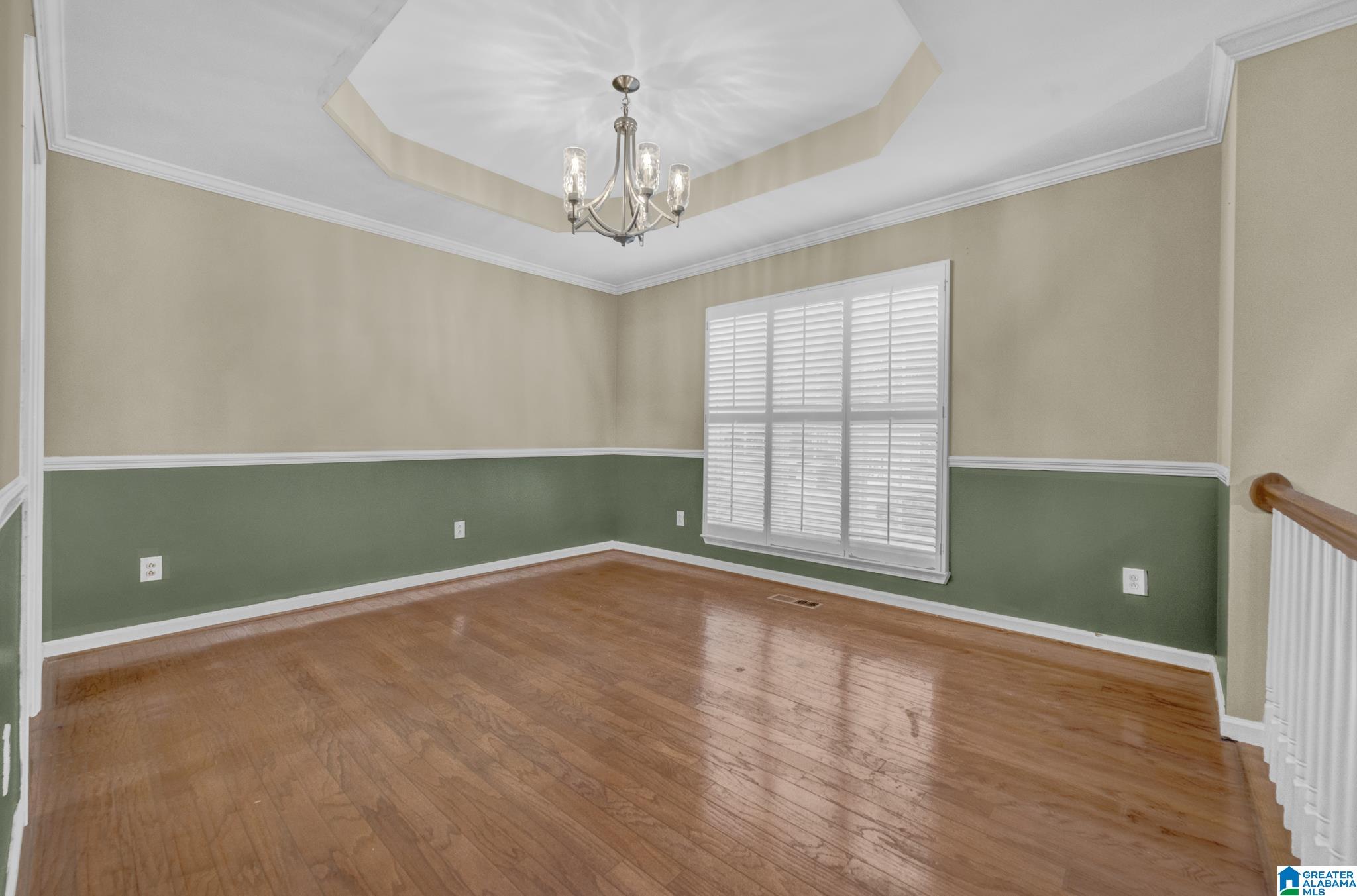 104 FOREST HILLS TERRACE