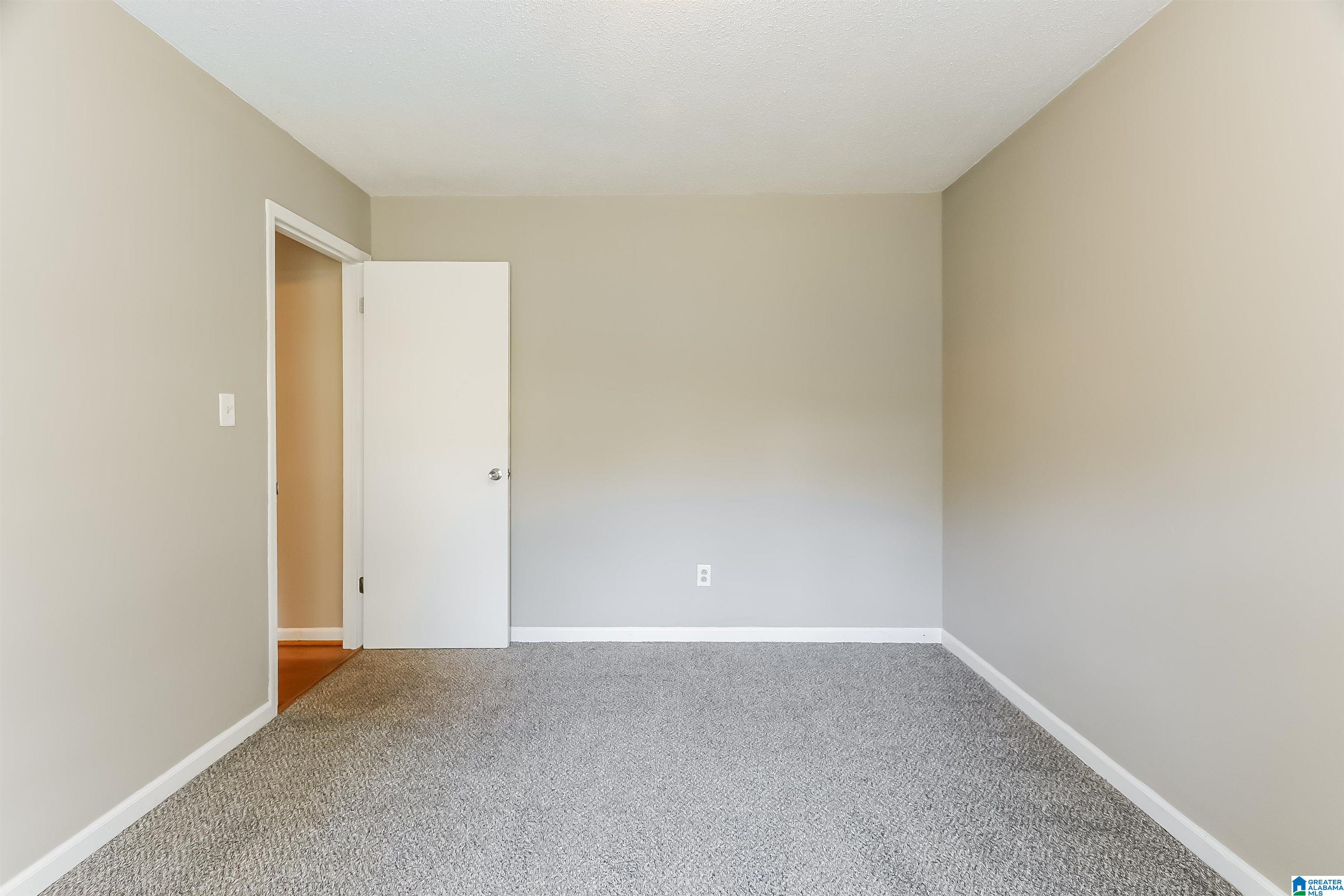 2048 WHITE POST ROAD