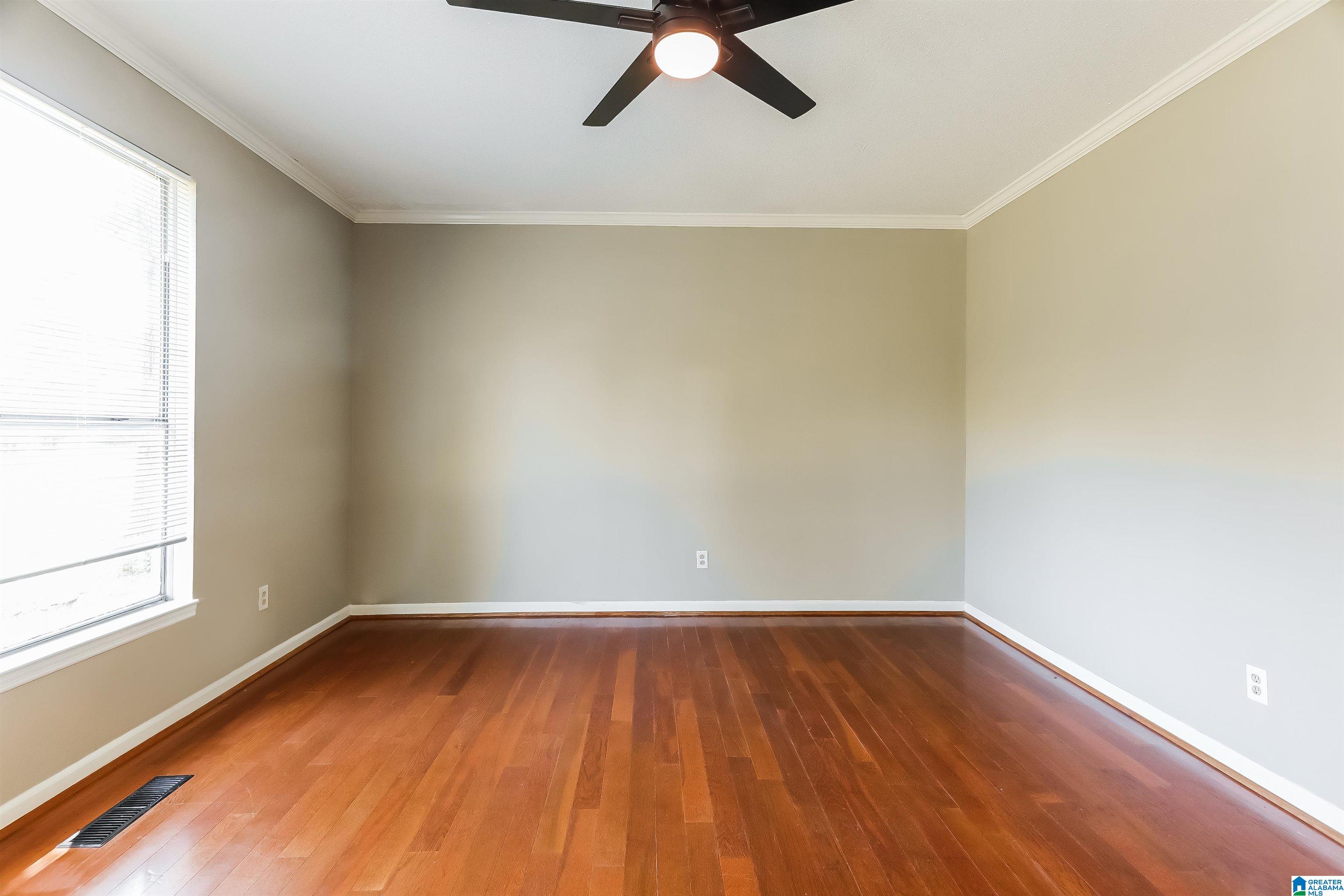 2048 WHITE POST ROAD