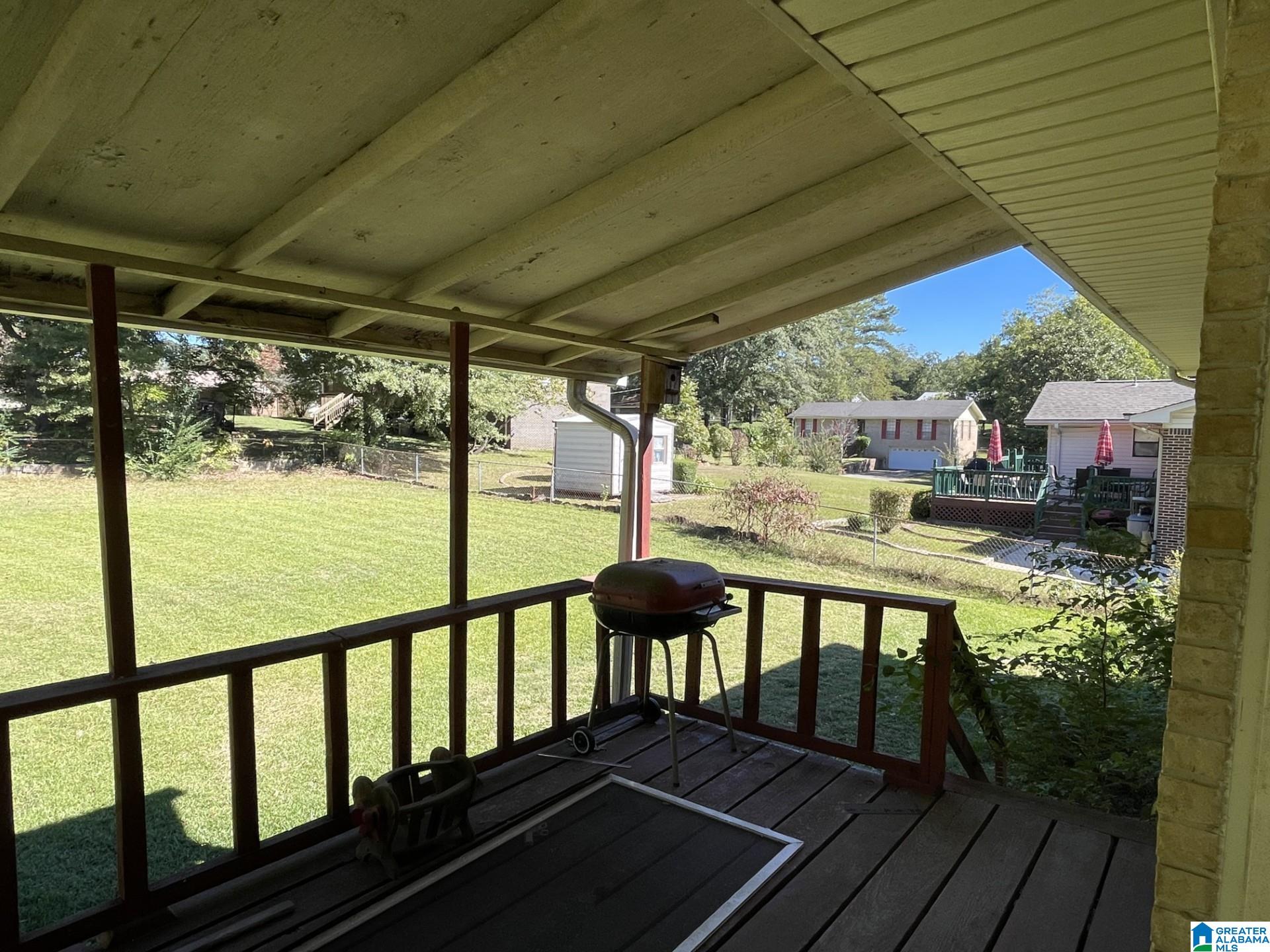 4404 PINE DRIVE