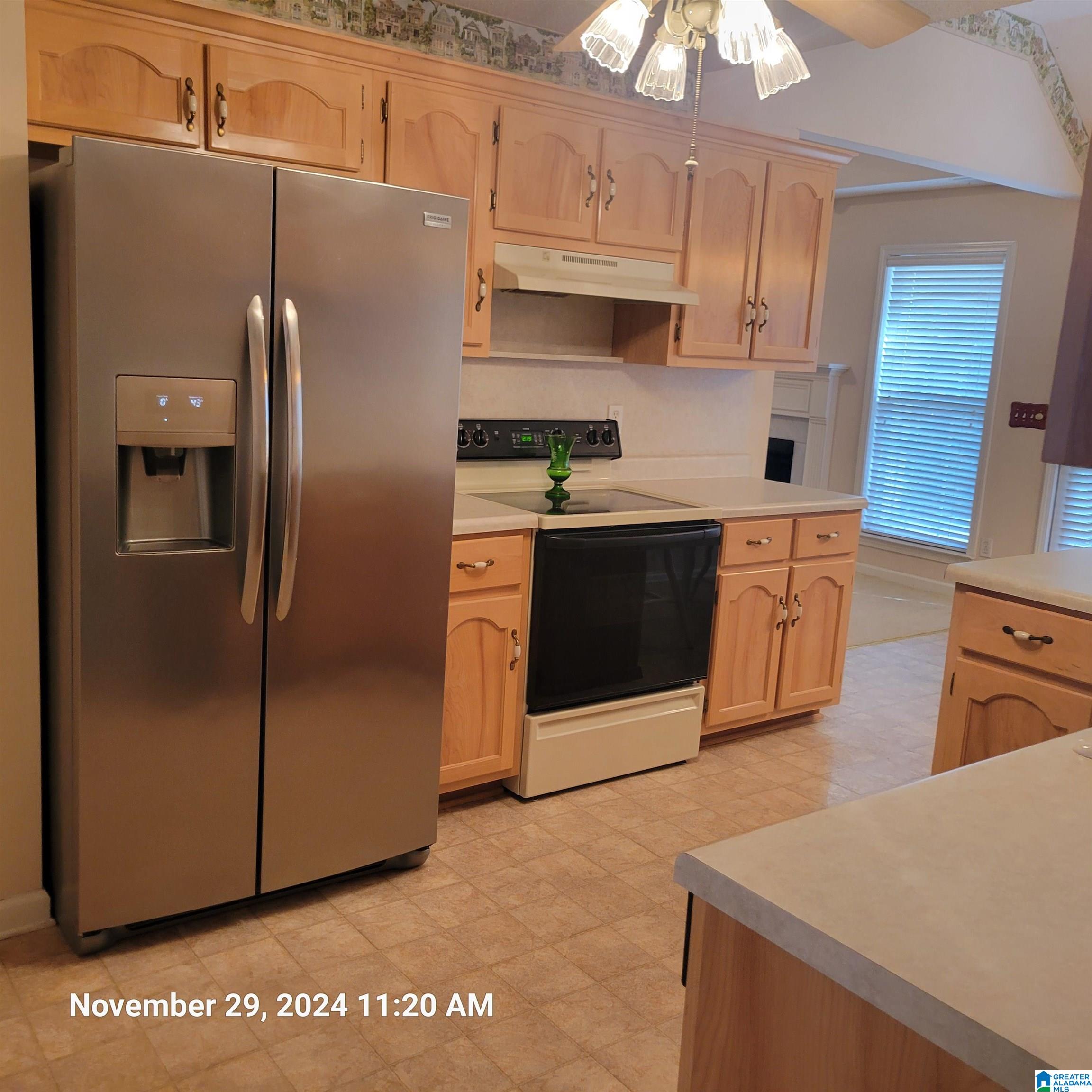 1520 TEA ROSE CIRCLE