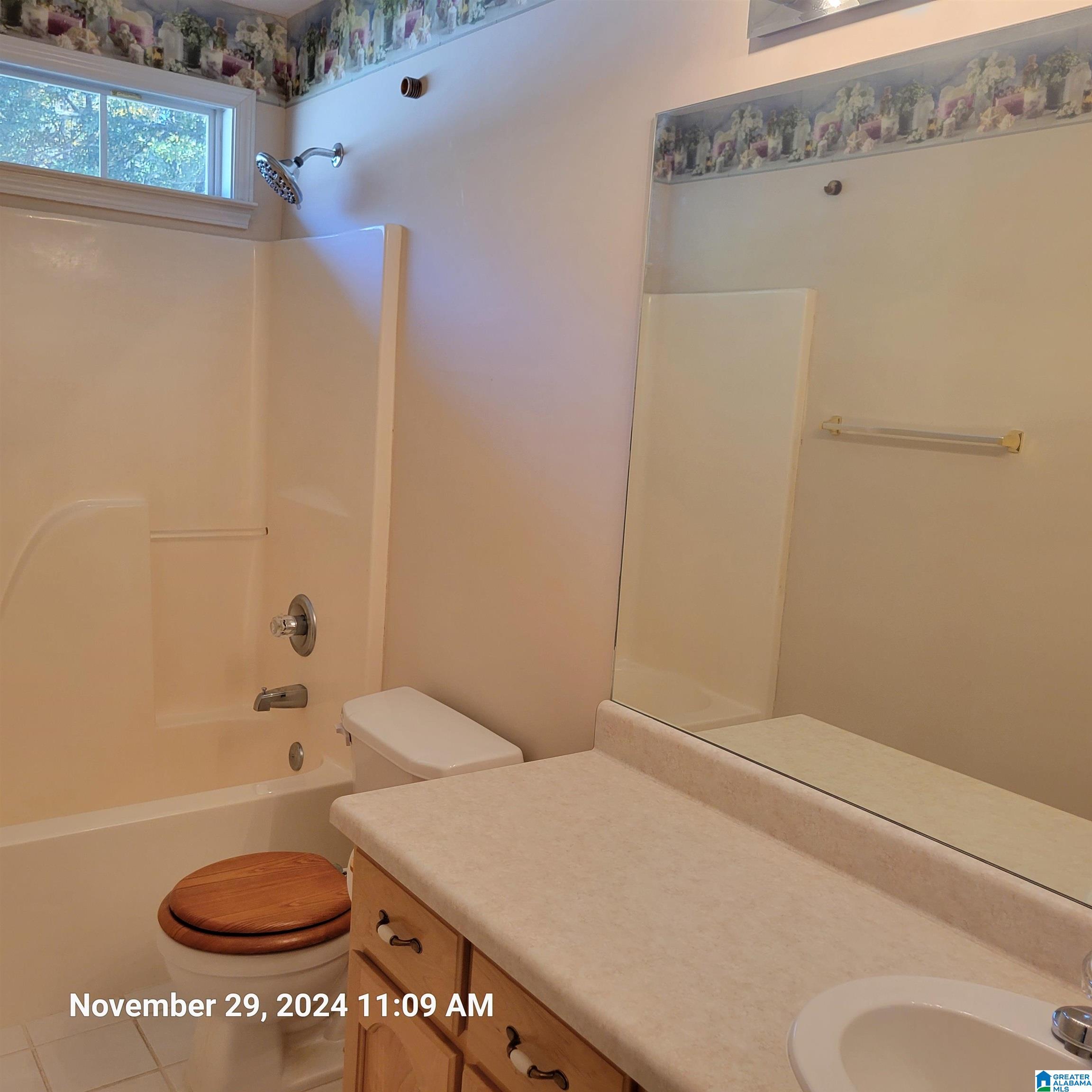 1520 TEA ROSE CIRCLE