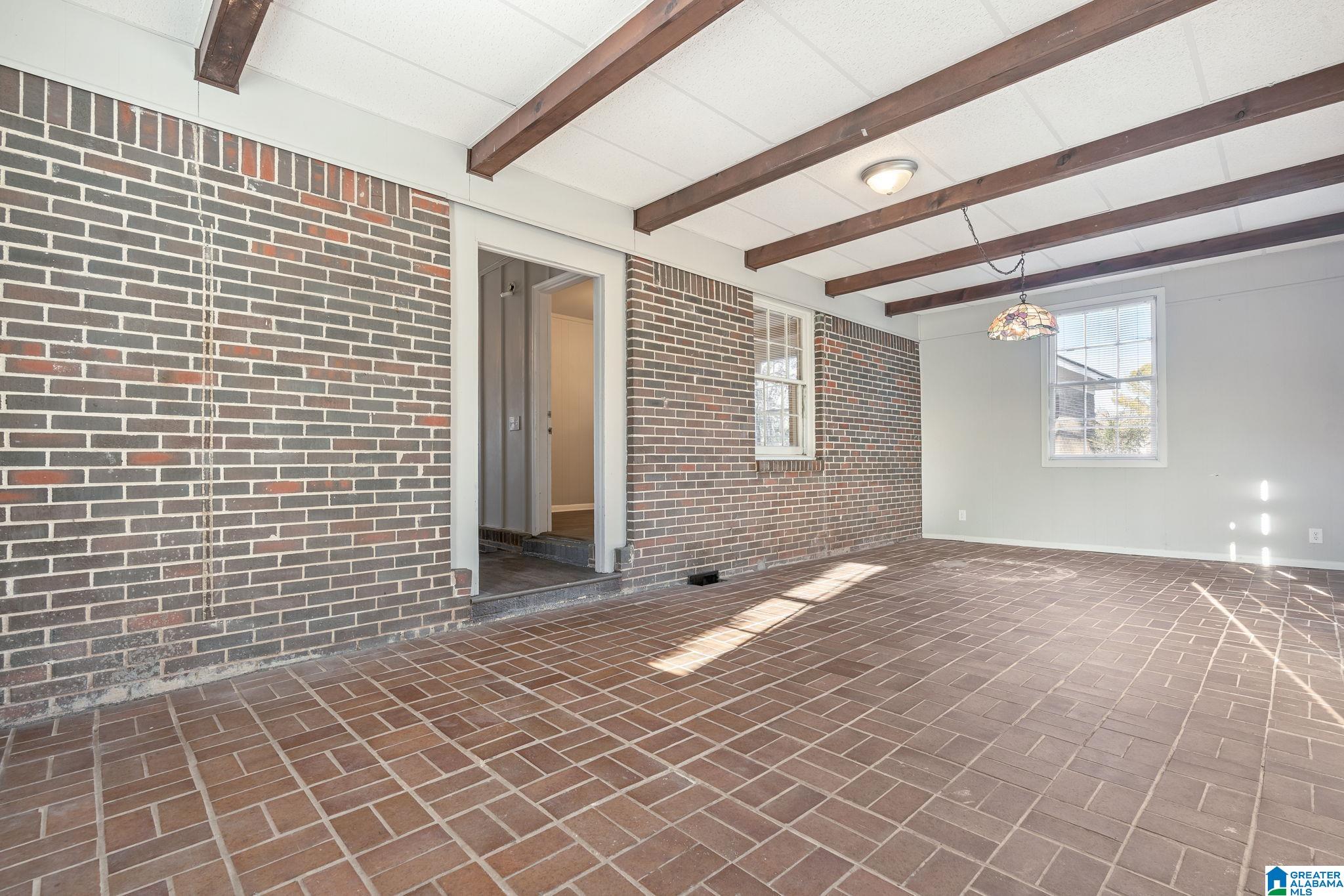 607 CAMP CIRCLE