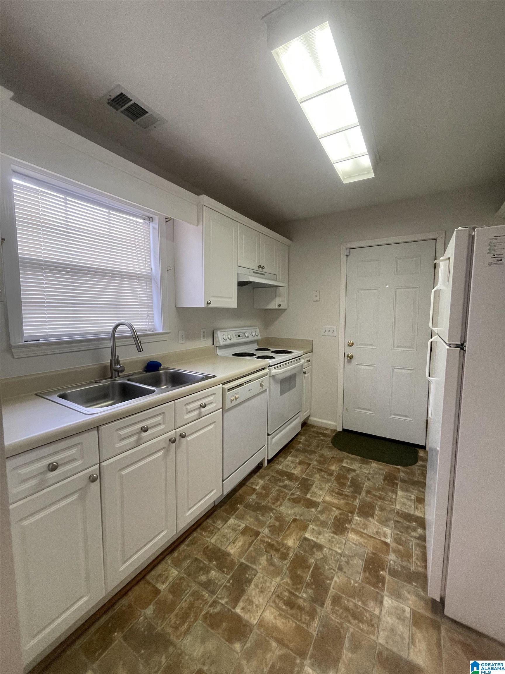 345 CAMDEN COVE CIRCLE