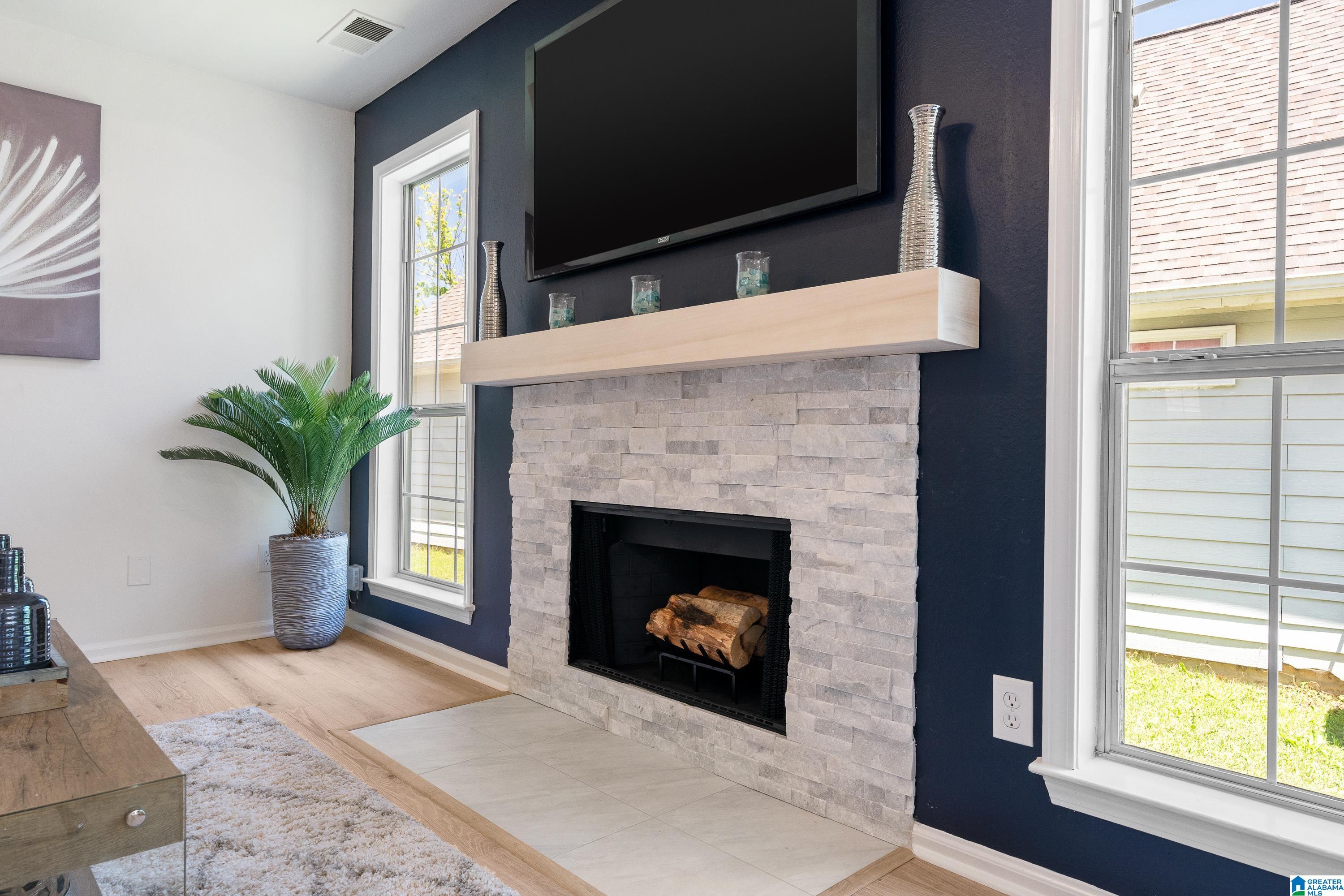 113 MAYFAIR LANE