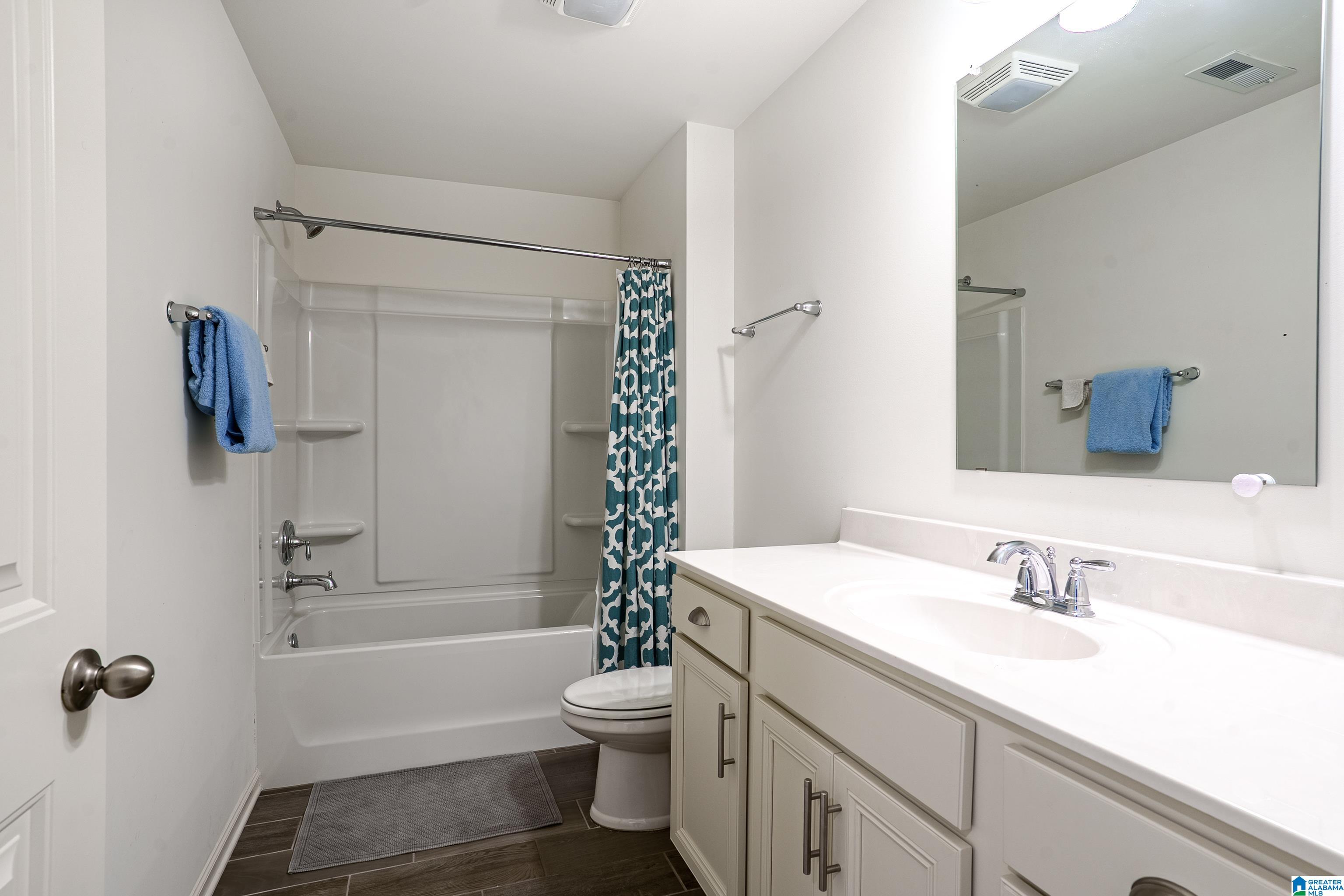 3688 GRAND CENTRAL AVENUE