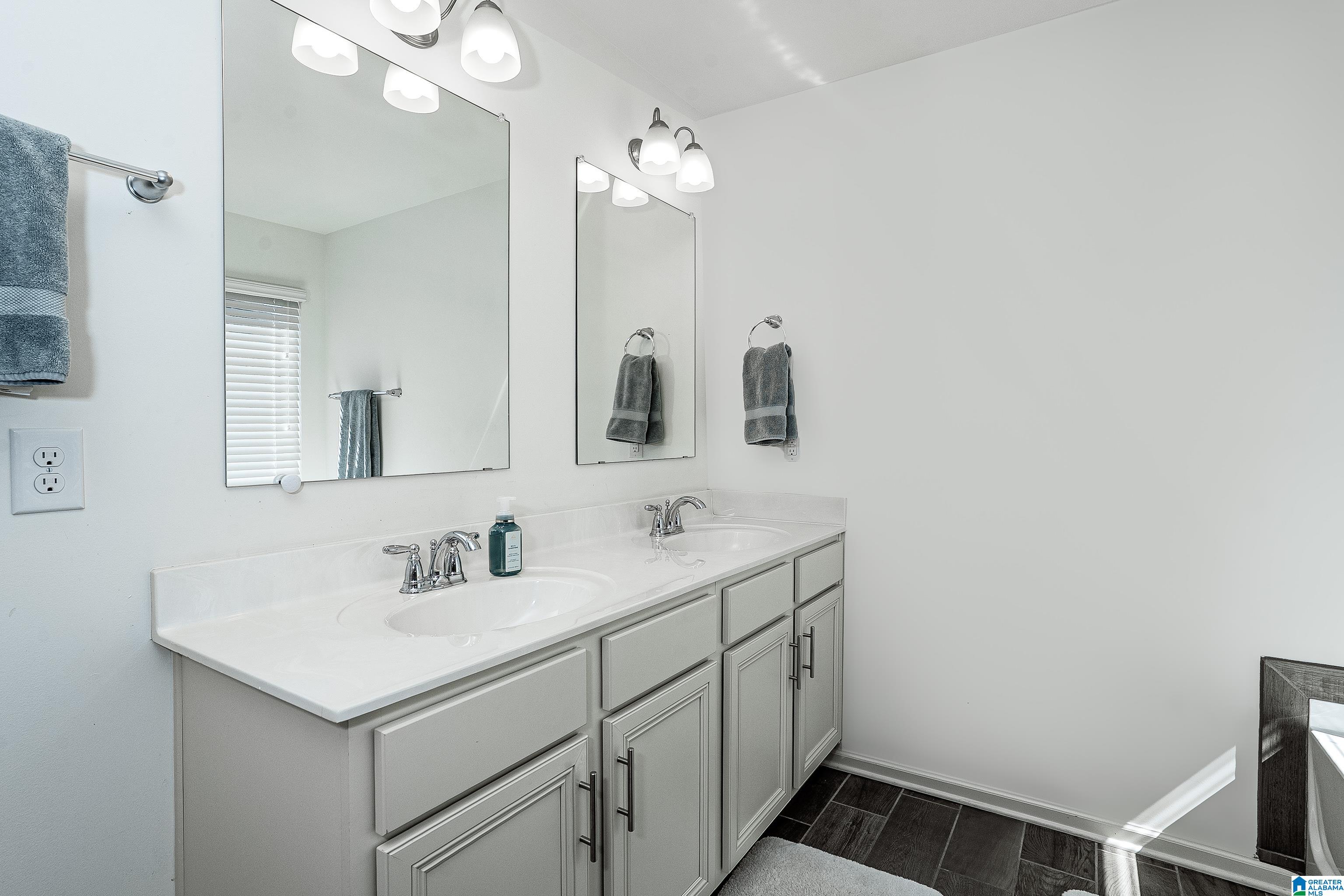 3688 GRAND CENTRAL AVENUE