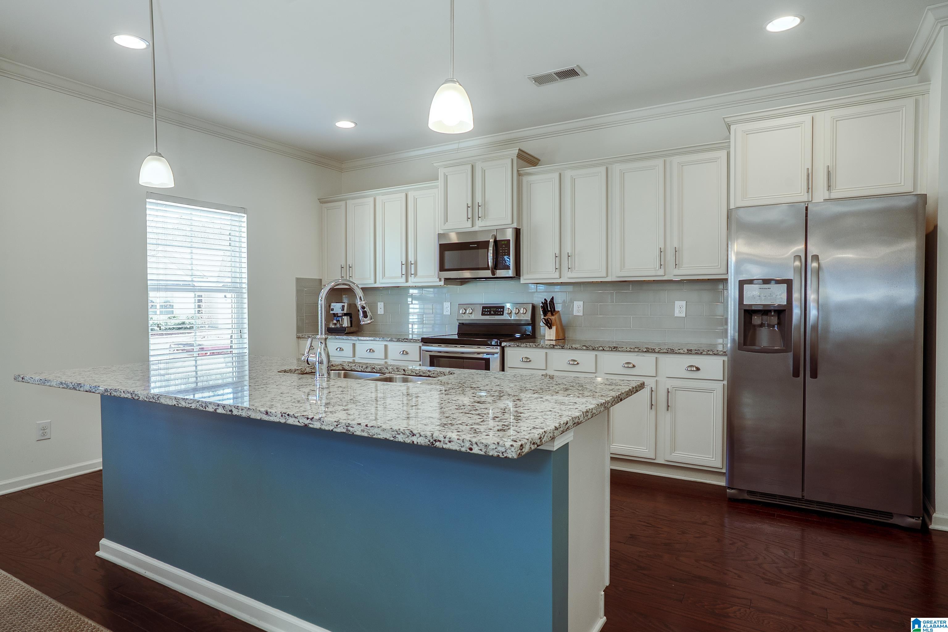 3688 GRAND CENTRAL AVENUE