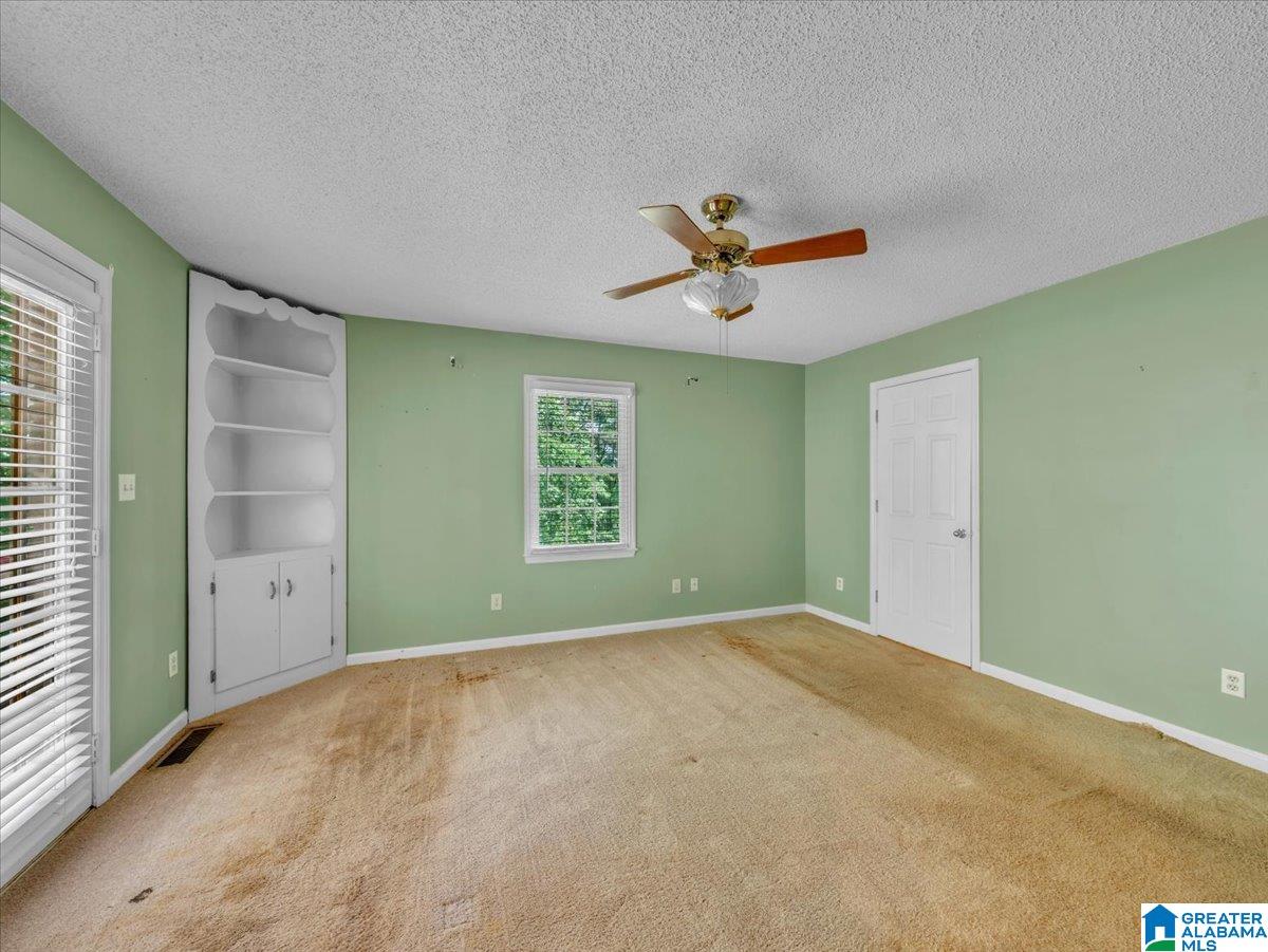 3340 THOMAS LANE