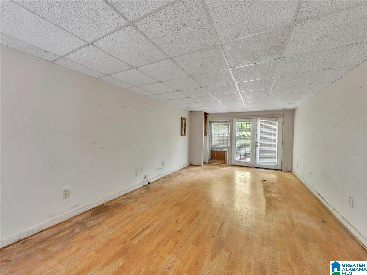 3340 THOMAS LANE