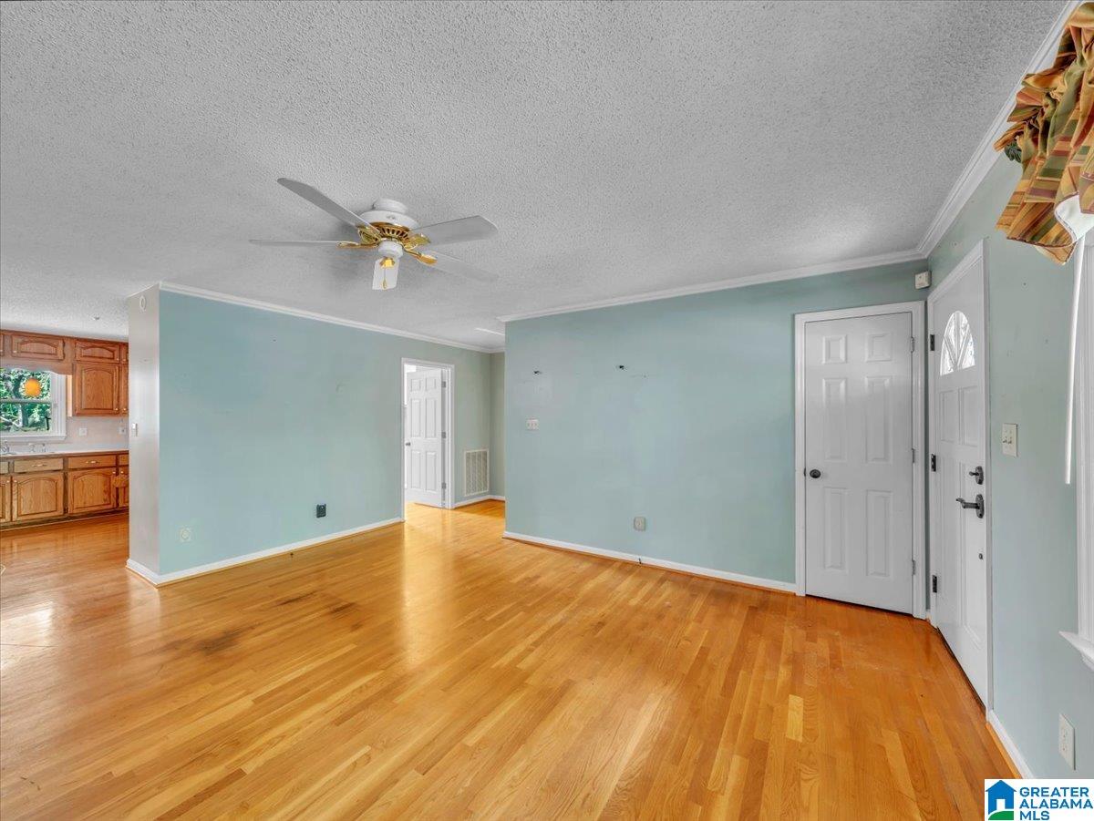 3340 THOMAS LANE