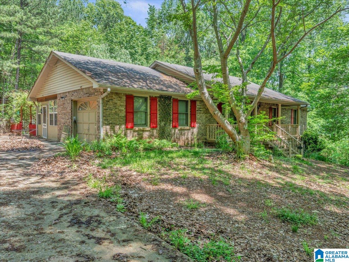 3340 THOMAS LANE