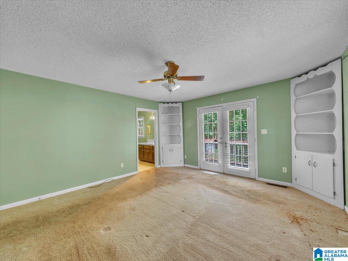 3340 THOMAS LANE