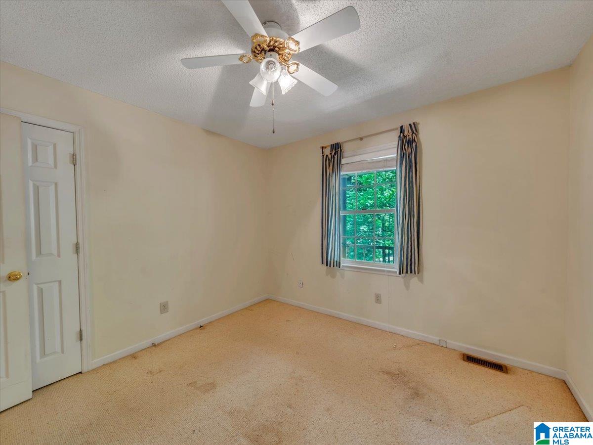 3340 THOMAS LANE