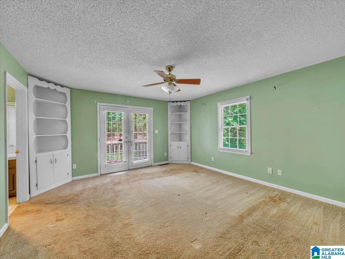 3340 THOMAS LANE