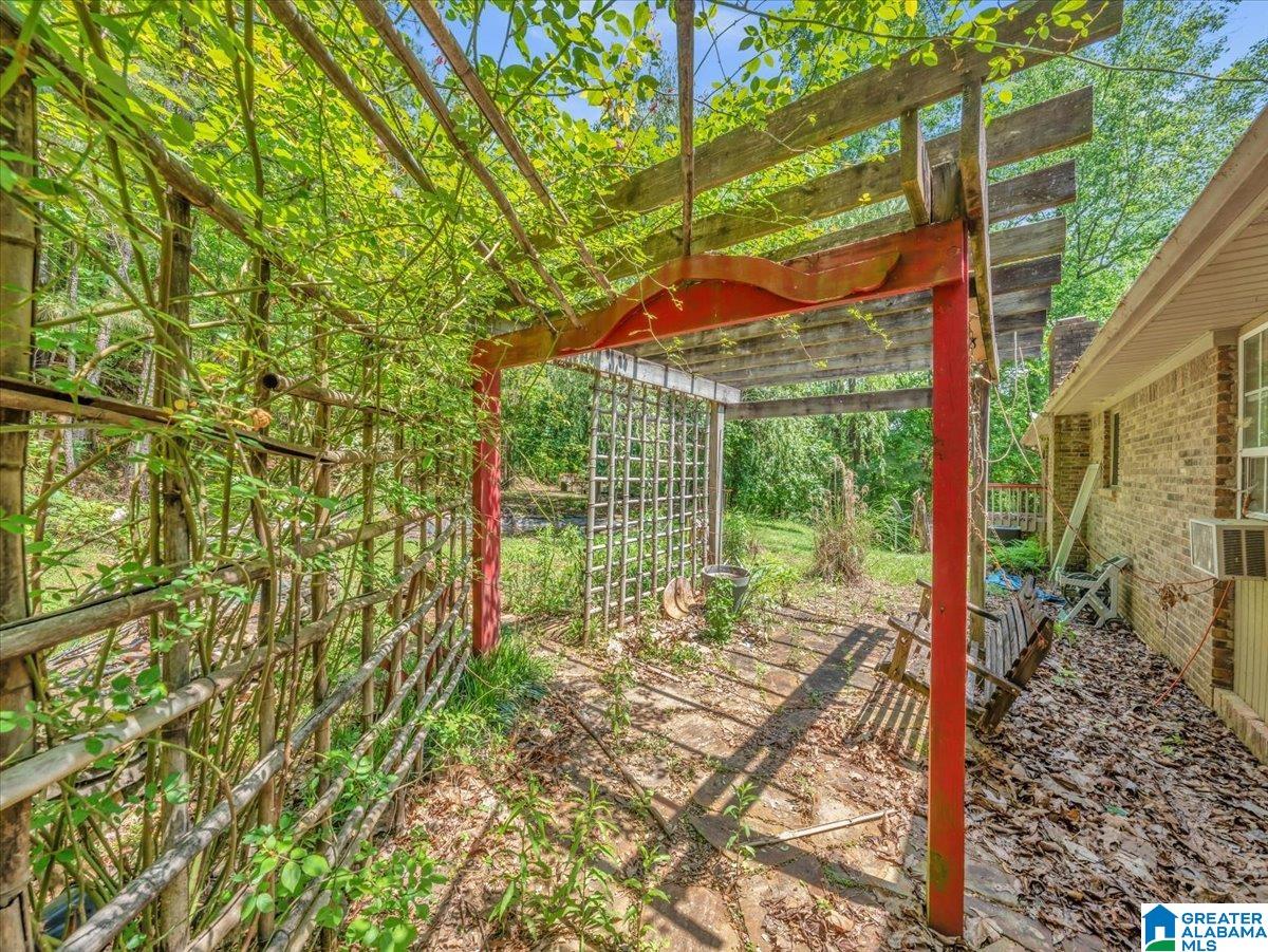 3340 THOMAS LANE