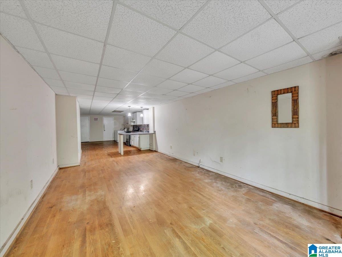 3340 THOMAS LANE