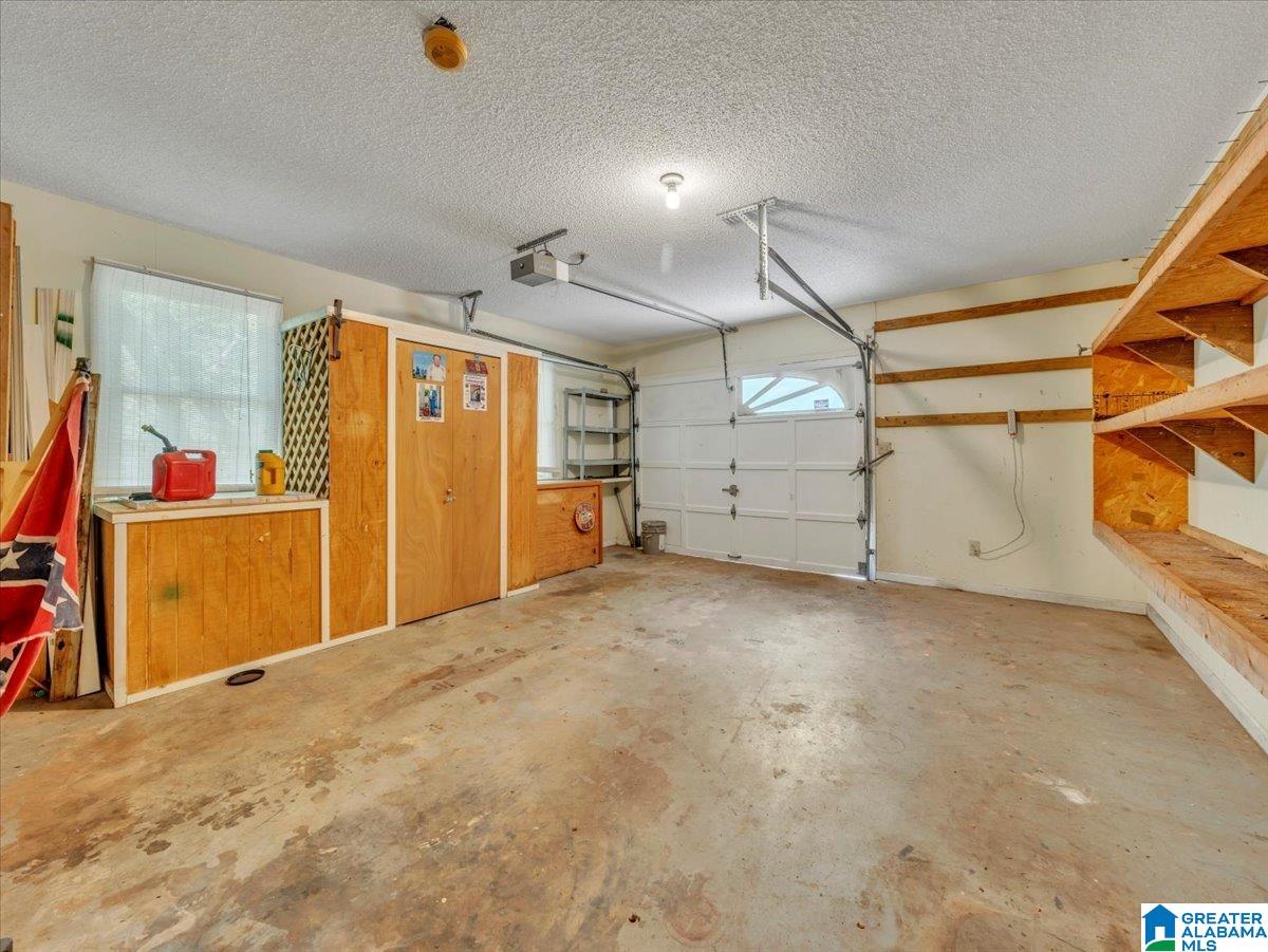 3340 THOMAS LANE
