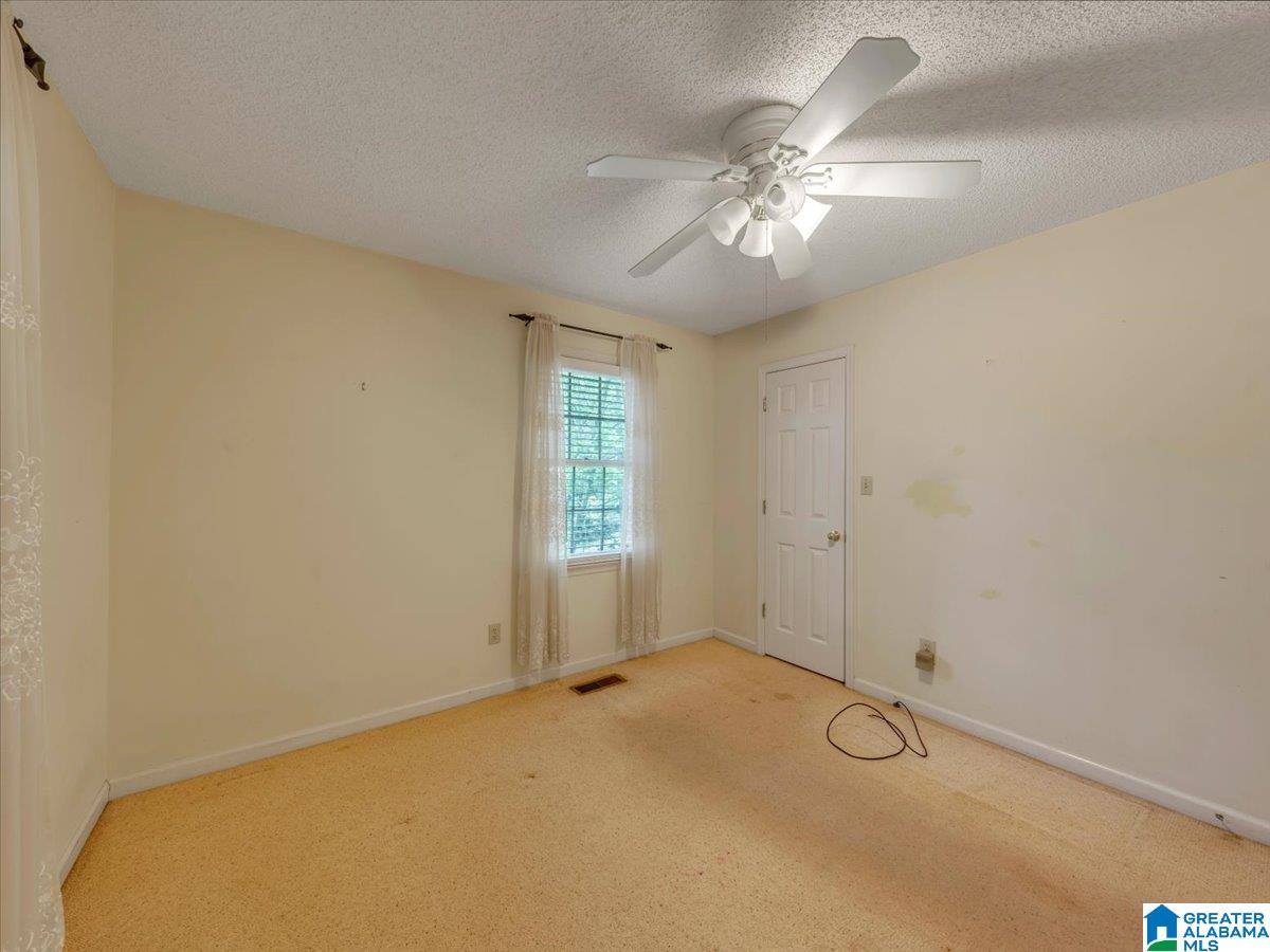 3340 THOMAS LANE