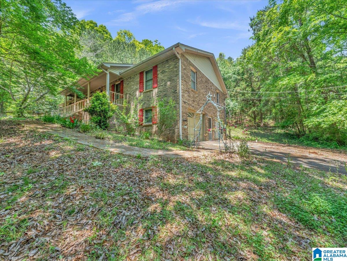 3340 THOMAS LANE