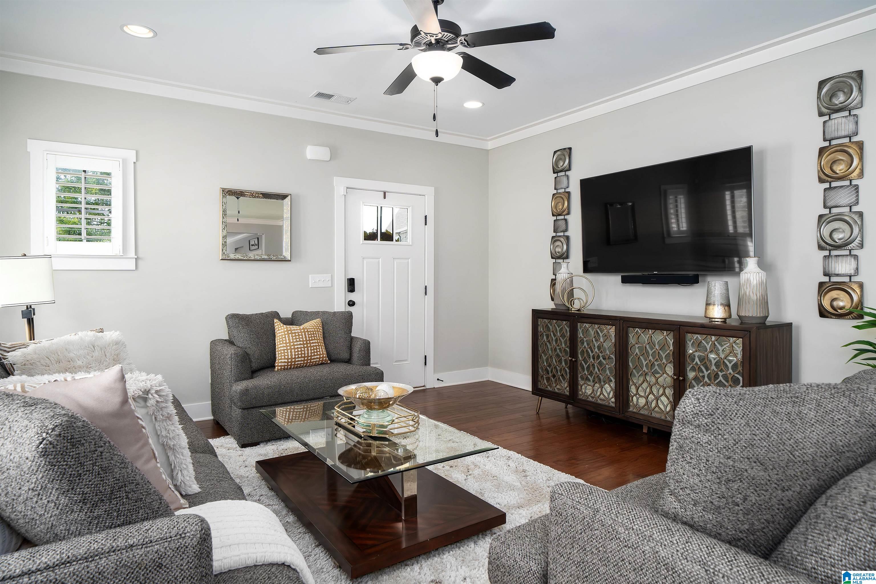 7027 KENSINGTON AVENUE