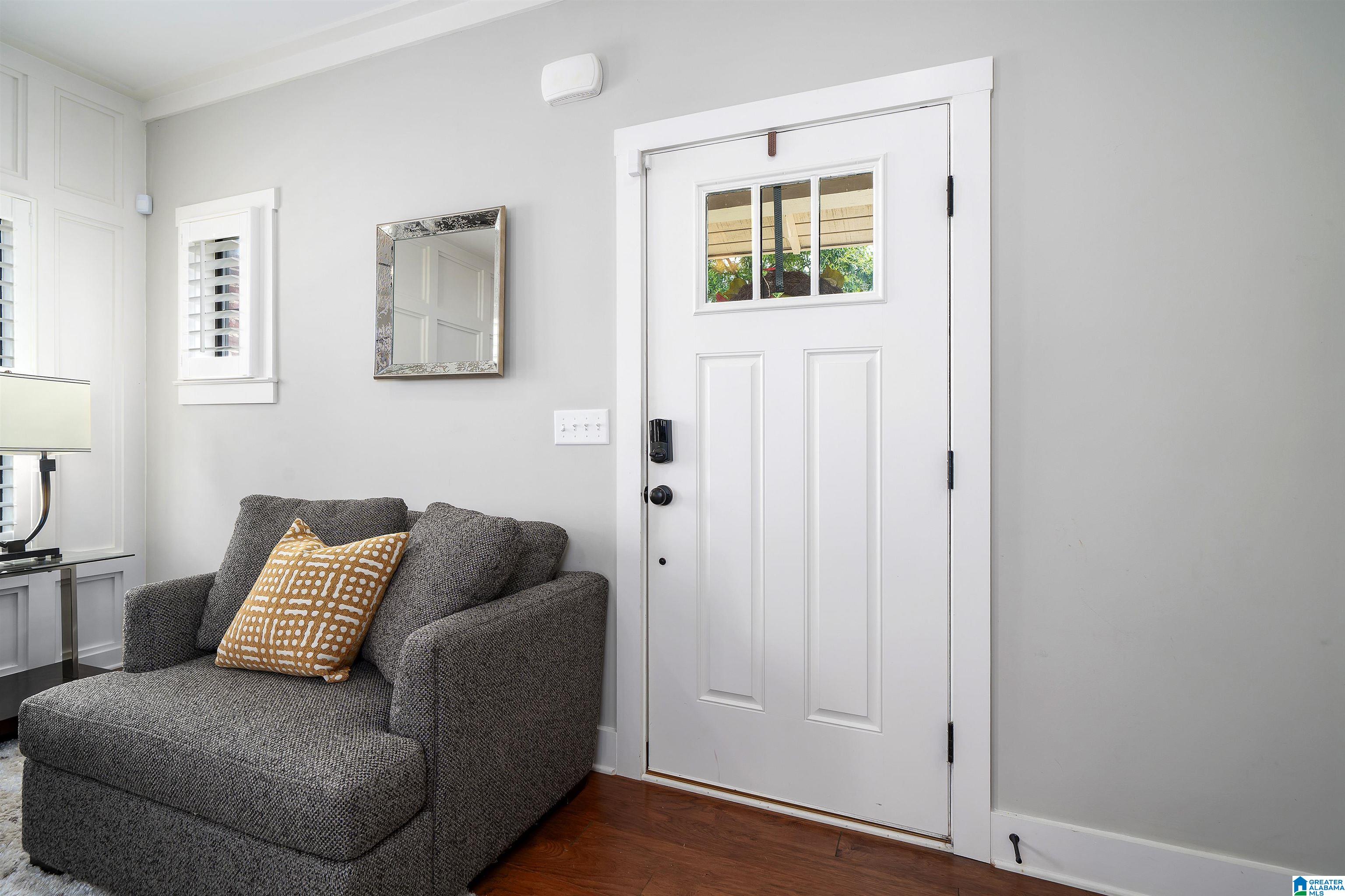 7027 KENSINGTON AVENUE