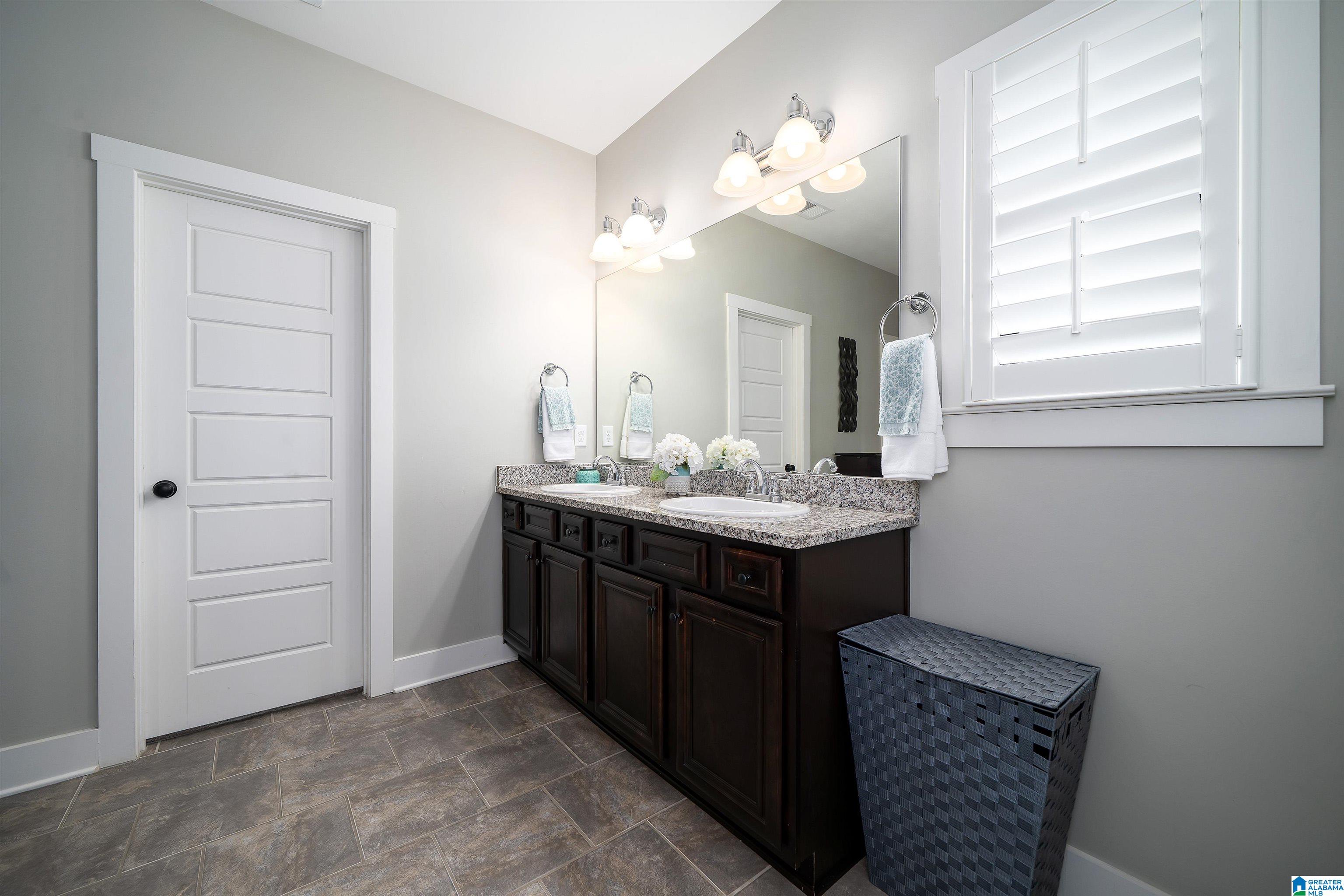 7027 KENSINGTON AVENUE