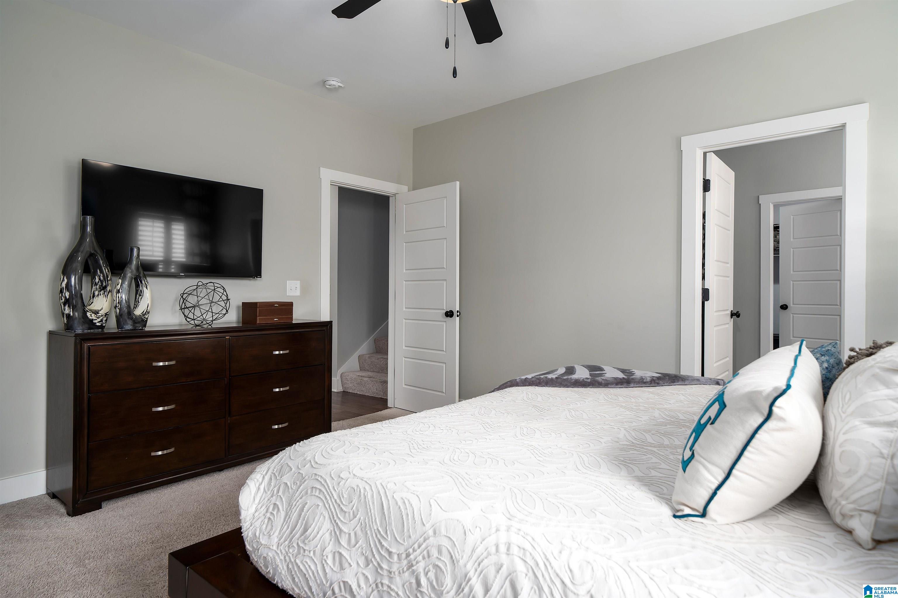 7027 KENSINGTON AVENUE