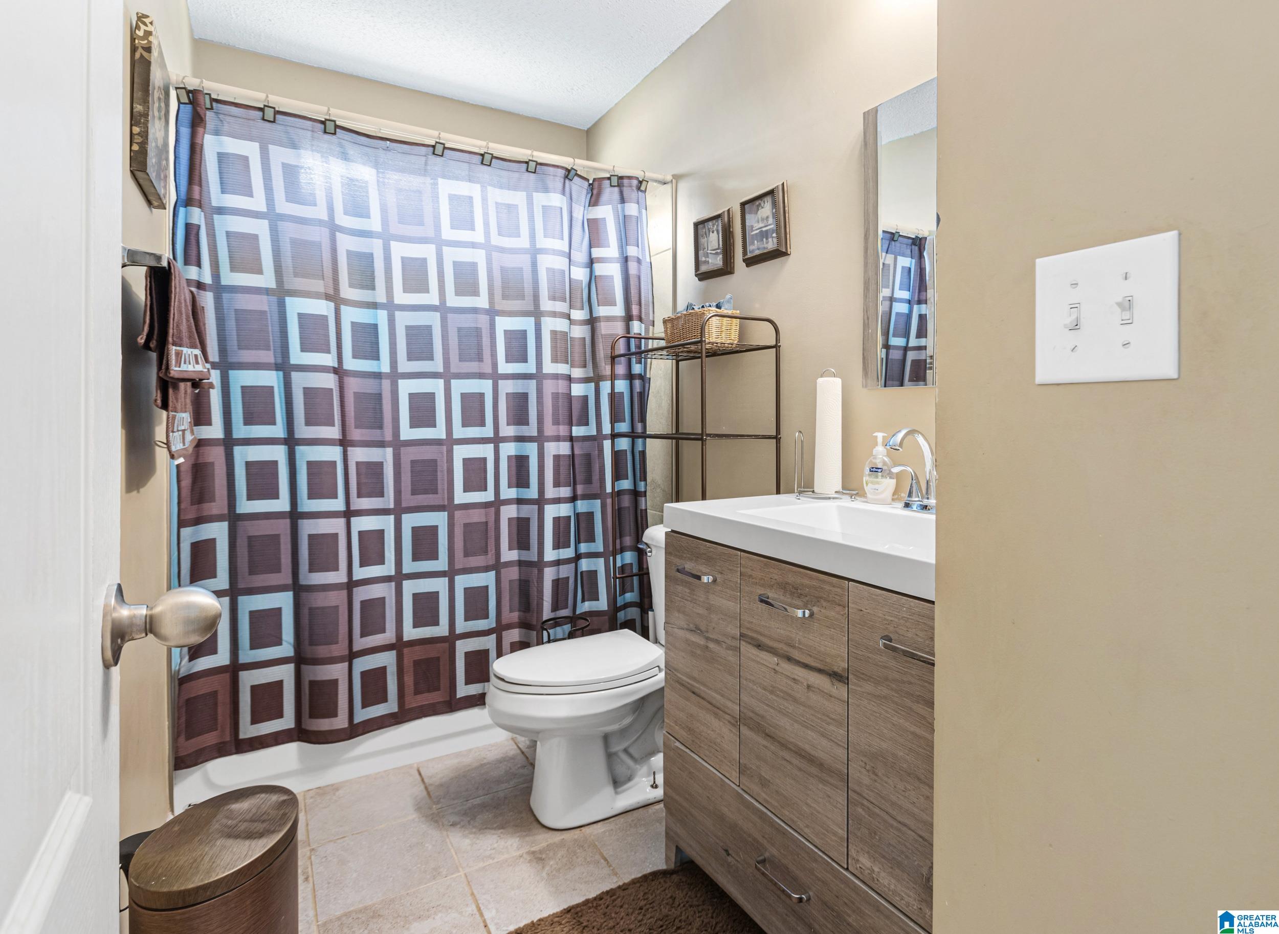 2066 TOWNHOUSE LANE