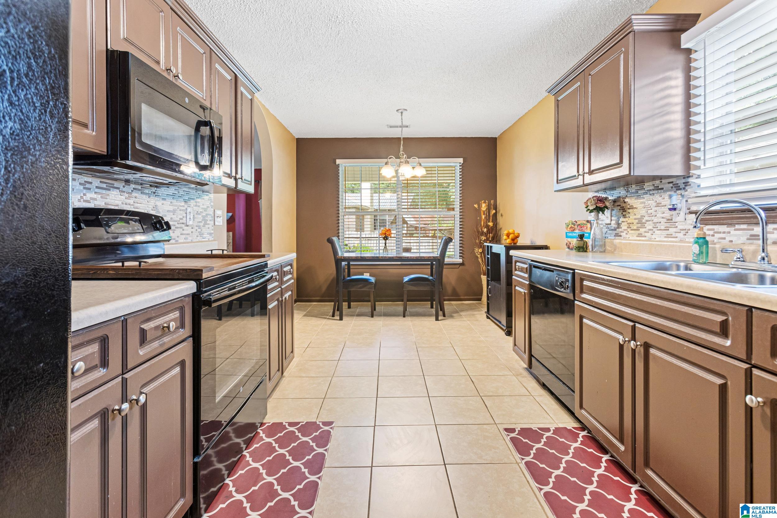 2066 TOWNHOUSE LANE