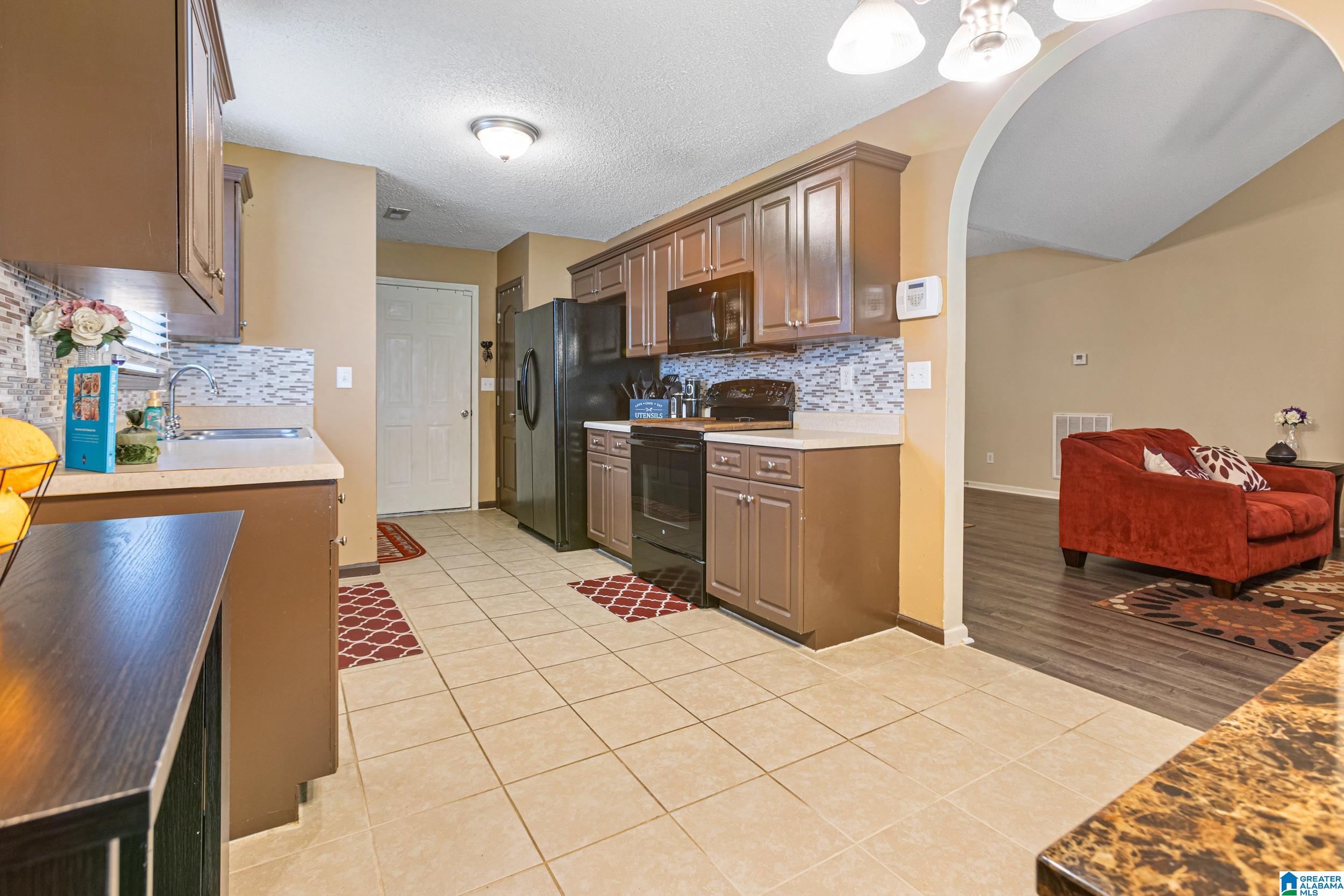 2066 TOWNHOUSE LANE