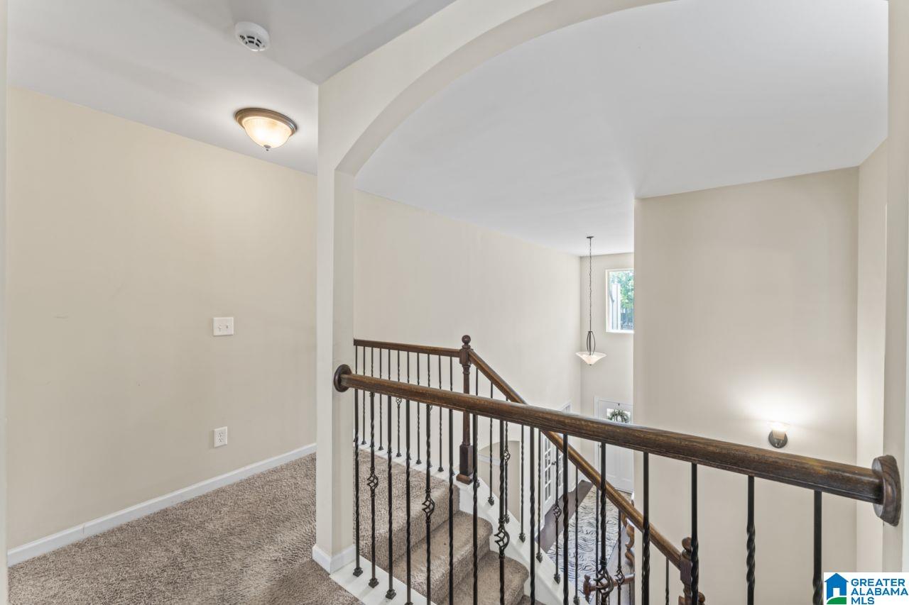 1076 SEMINOLE PLACE