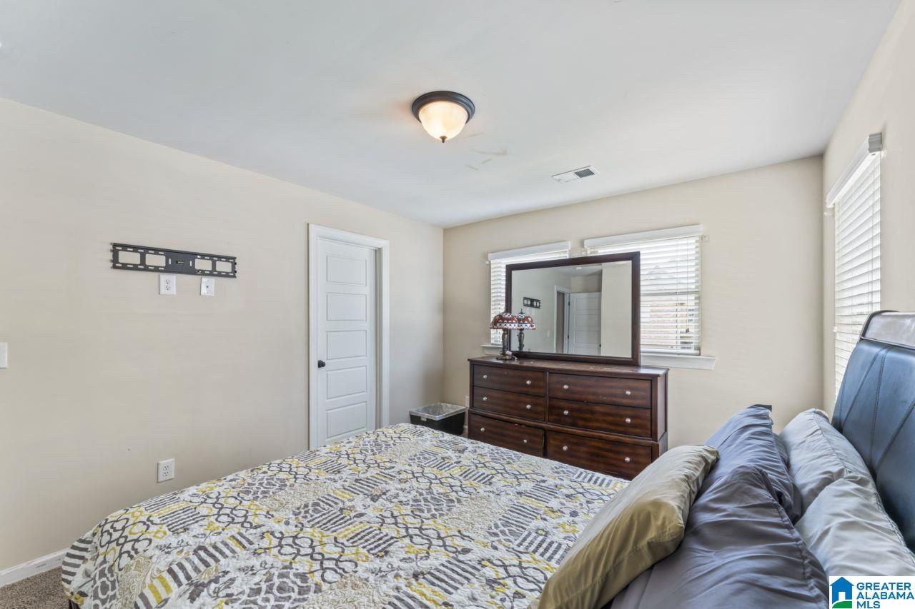 1076 SEMINOLE PLACE