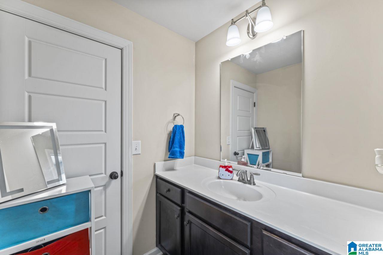1076 SEMINOLE PLACE