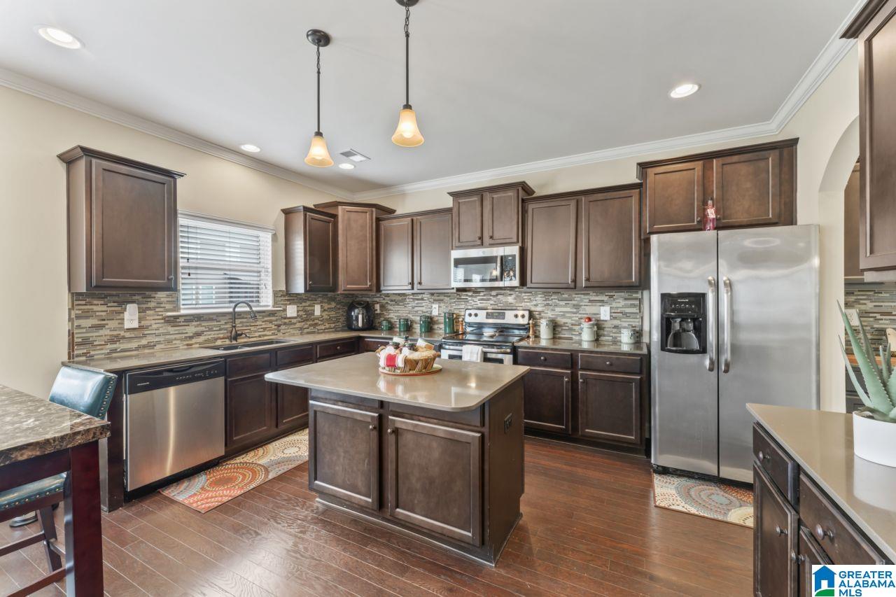 1076 SEMINOLE PLACE