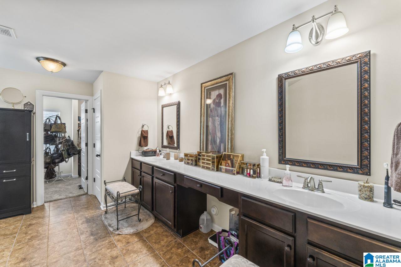 1076 SEMINOLE PLACE