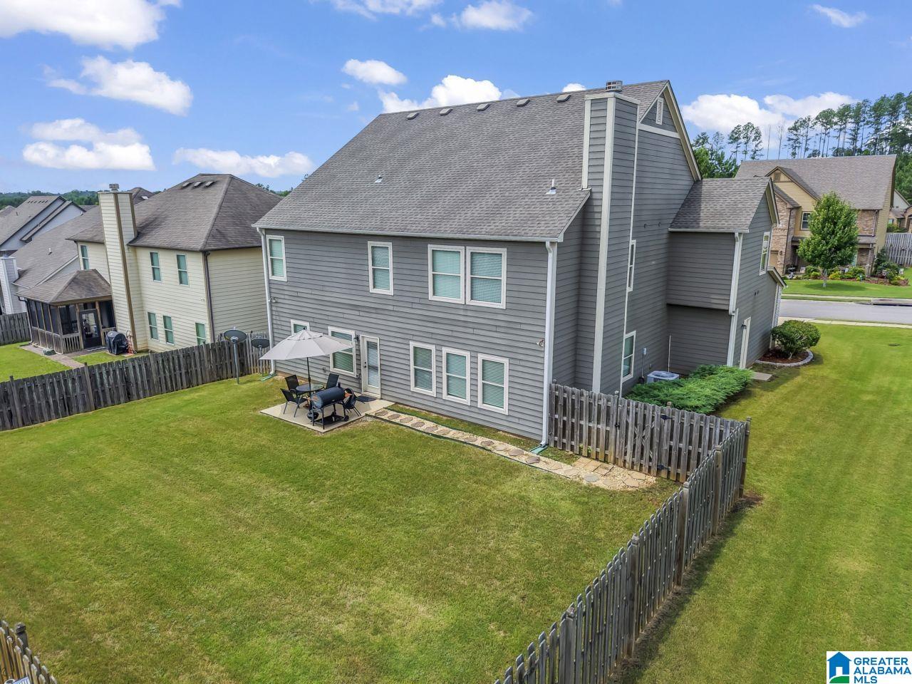 1076 SEMINOLE PLACE